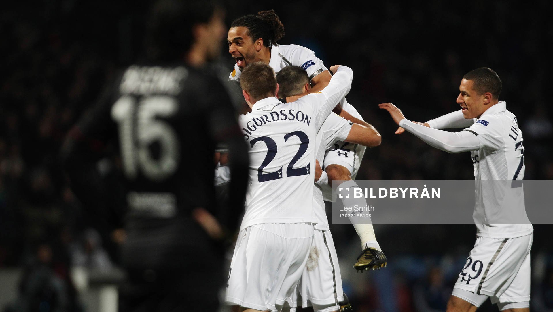 Football - Olympique Lyonnais v Tottenham Hotspur - UEFA