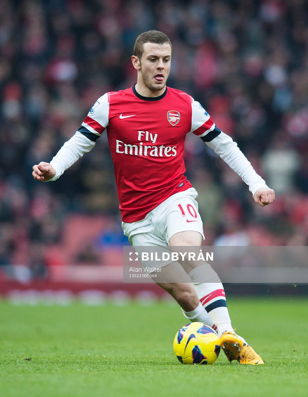 Football - Arsenal v Aston Villa - Barclays Premier League