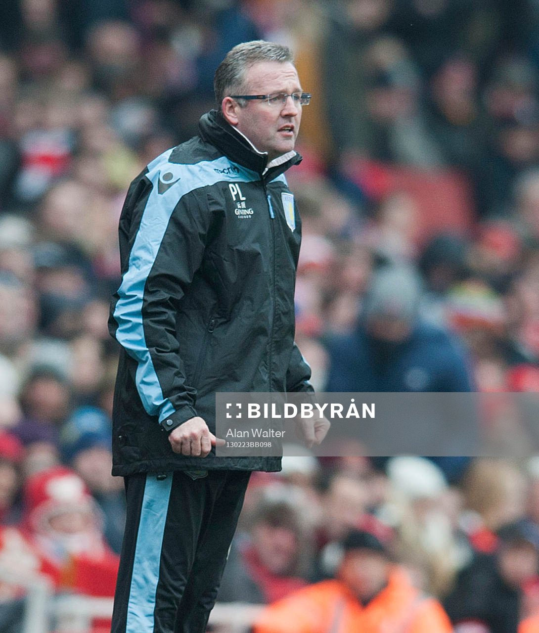 Football - Arsenal v Aston Villa - Barclays Premier League
