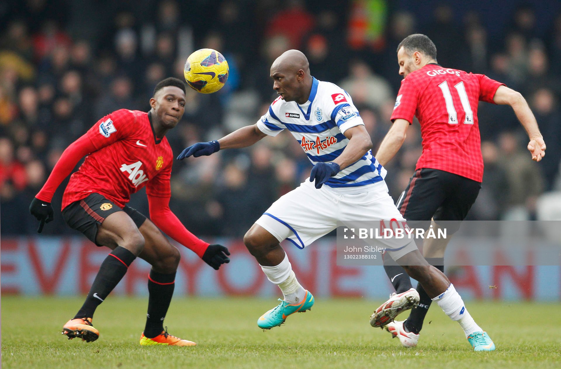 Football - Queens Park Rangers v Manchester United -