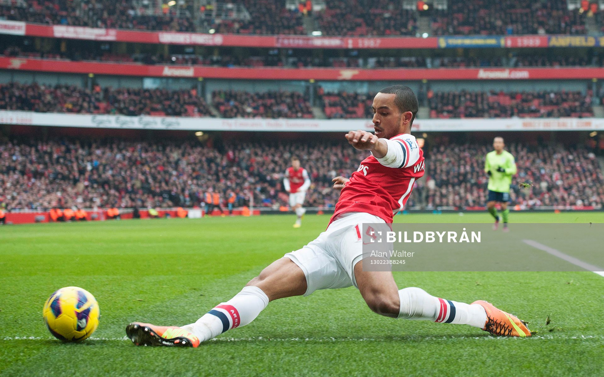 Football - Arsenal v Aston Villa - Barclays Premier League
