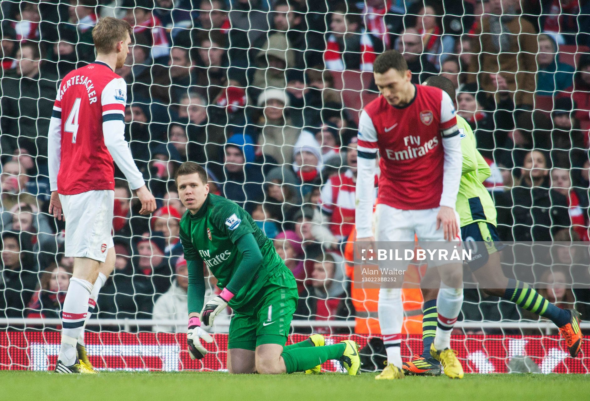 Football - Arsenal v Aston Villa - Barclays Premier League