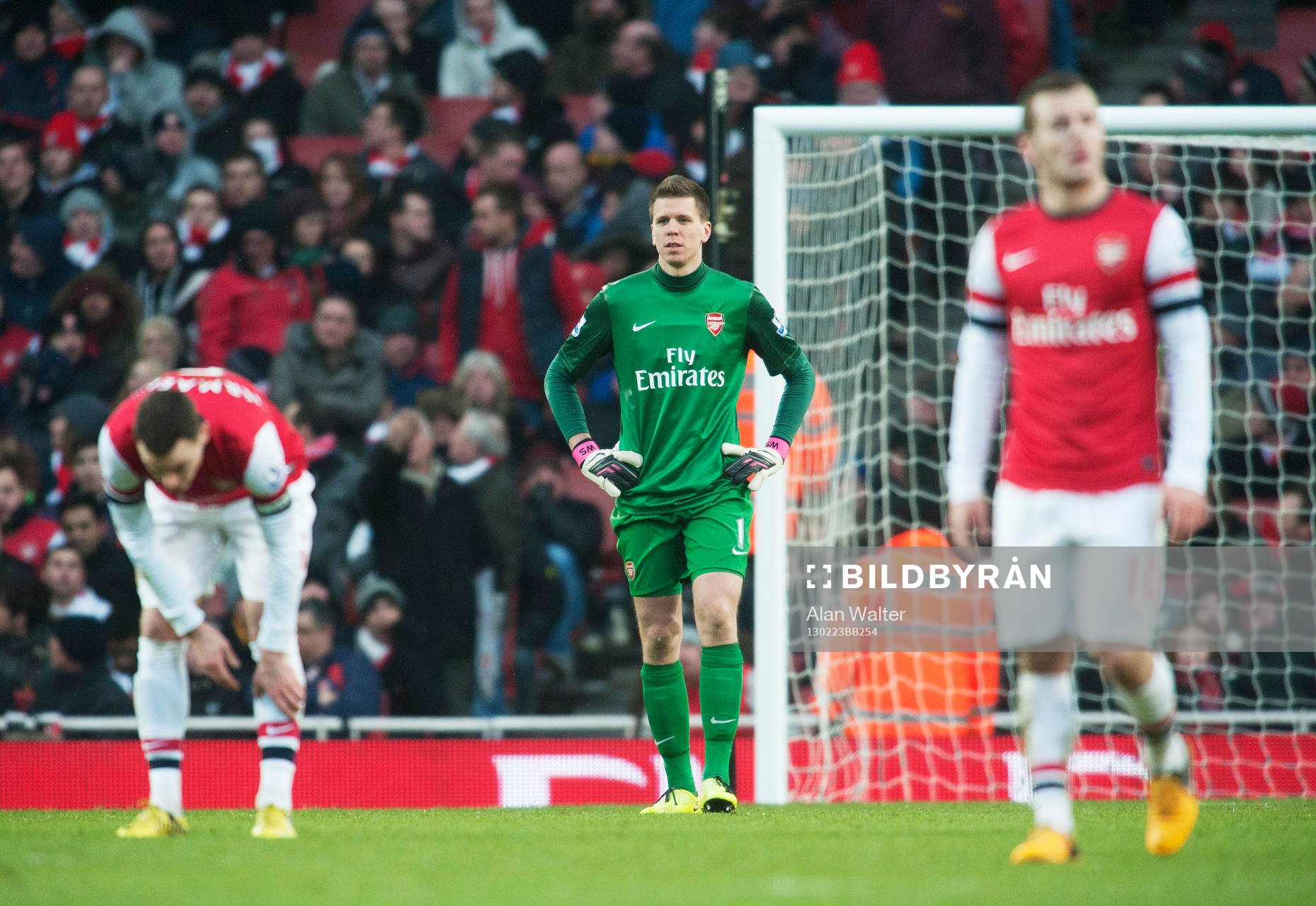 Football - Arsenal v Aston Villa - Barclays Premier League