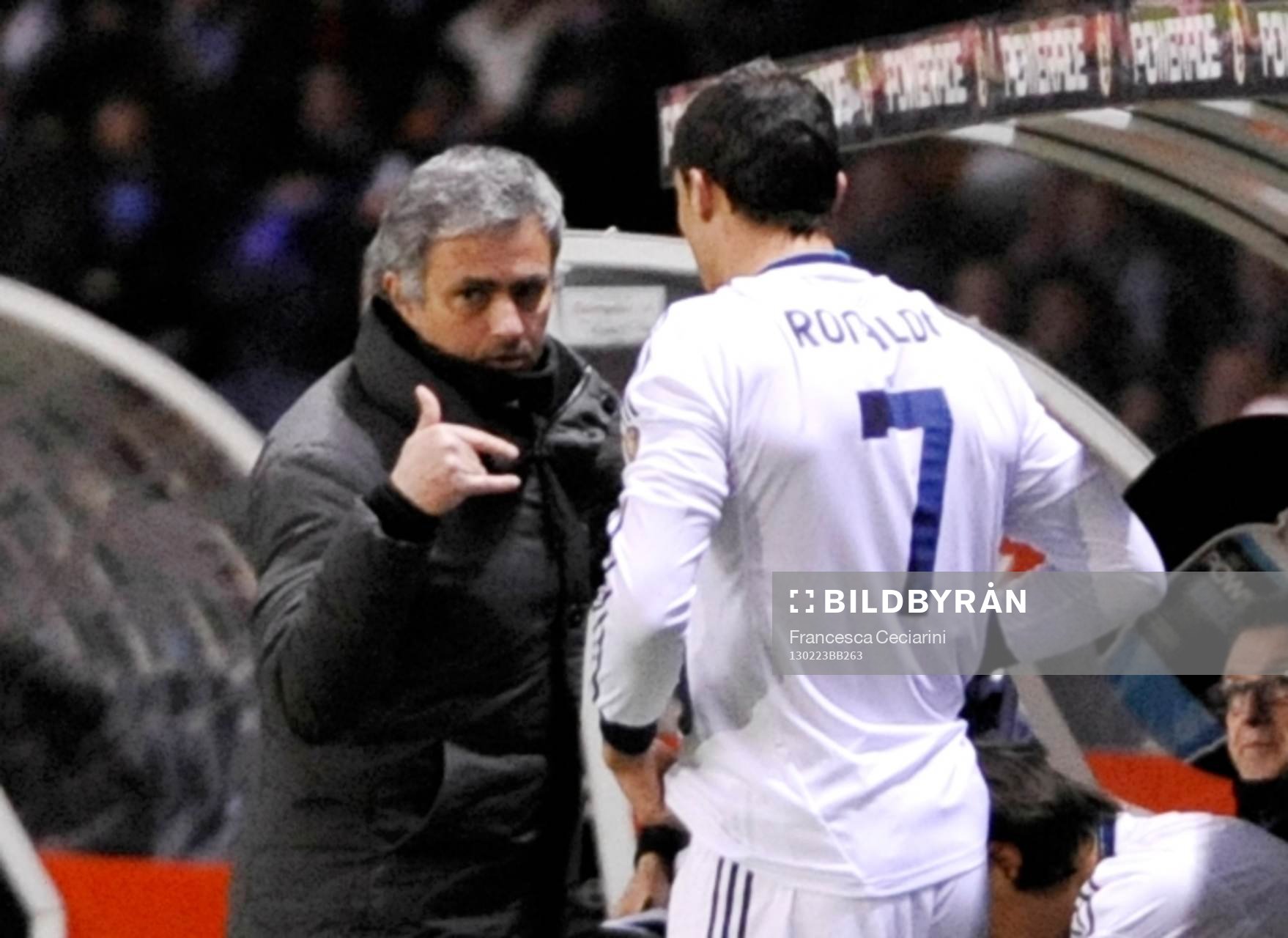 Jose Mourinho talking to Cristiano Ronaldo - Deportivo La