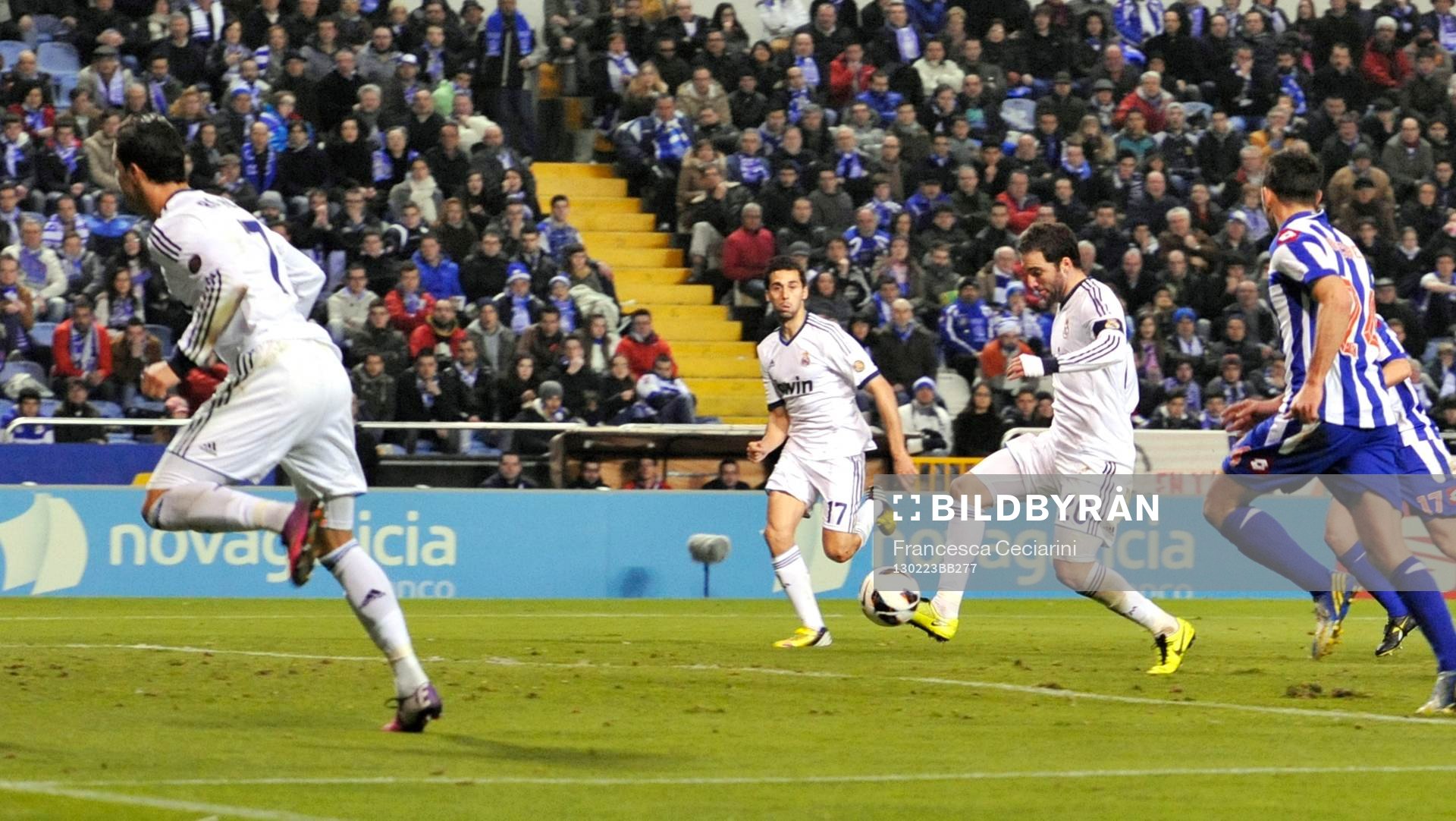 Gonzalo Higuain scoring Real Madrid victory goal  -
