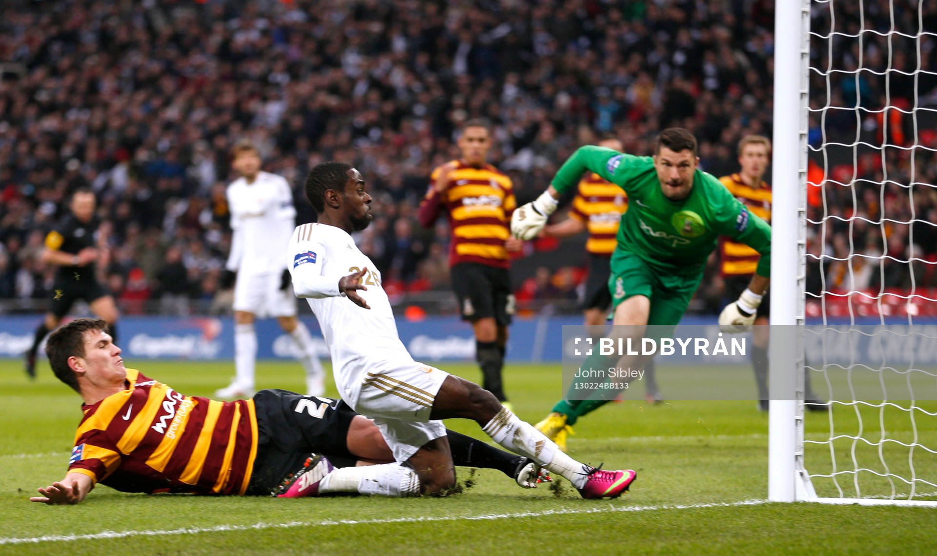 Football - Bradford City v Swansea City - Capital One Cup