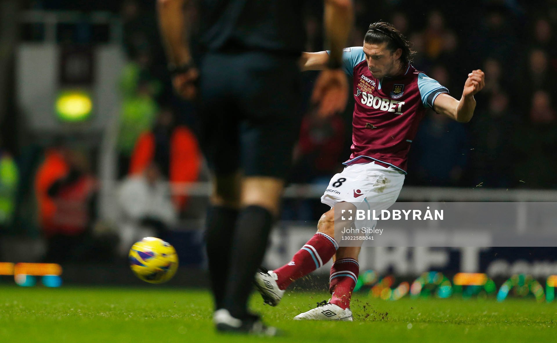 Football - West Ham United v Tottenham Hotspur - Barclays