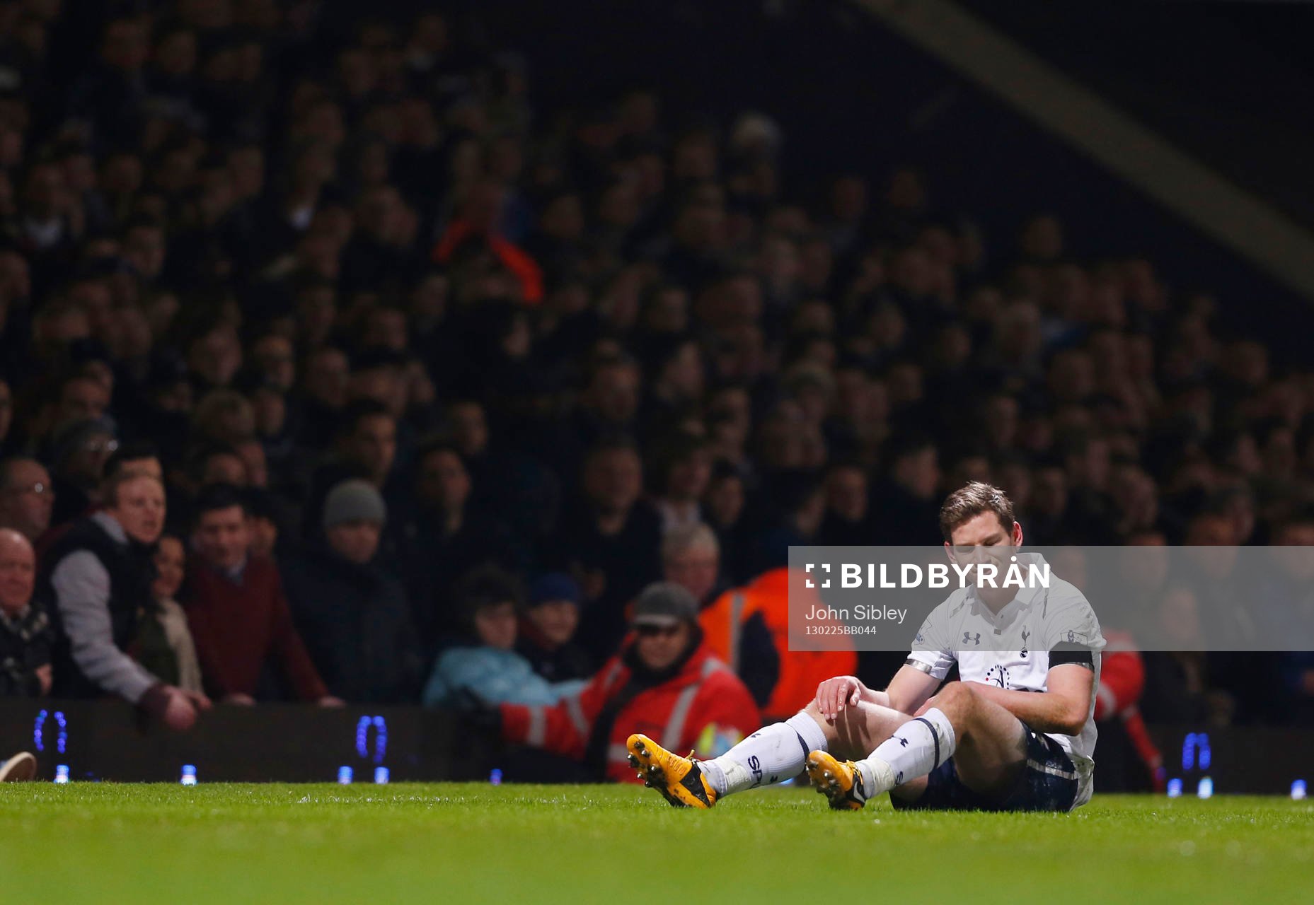 Football - West Ham United v Tottenham Hotspur - Barclays