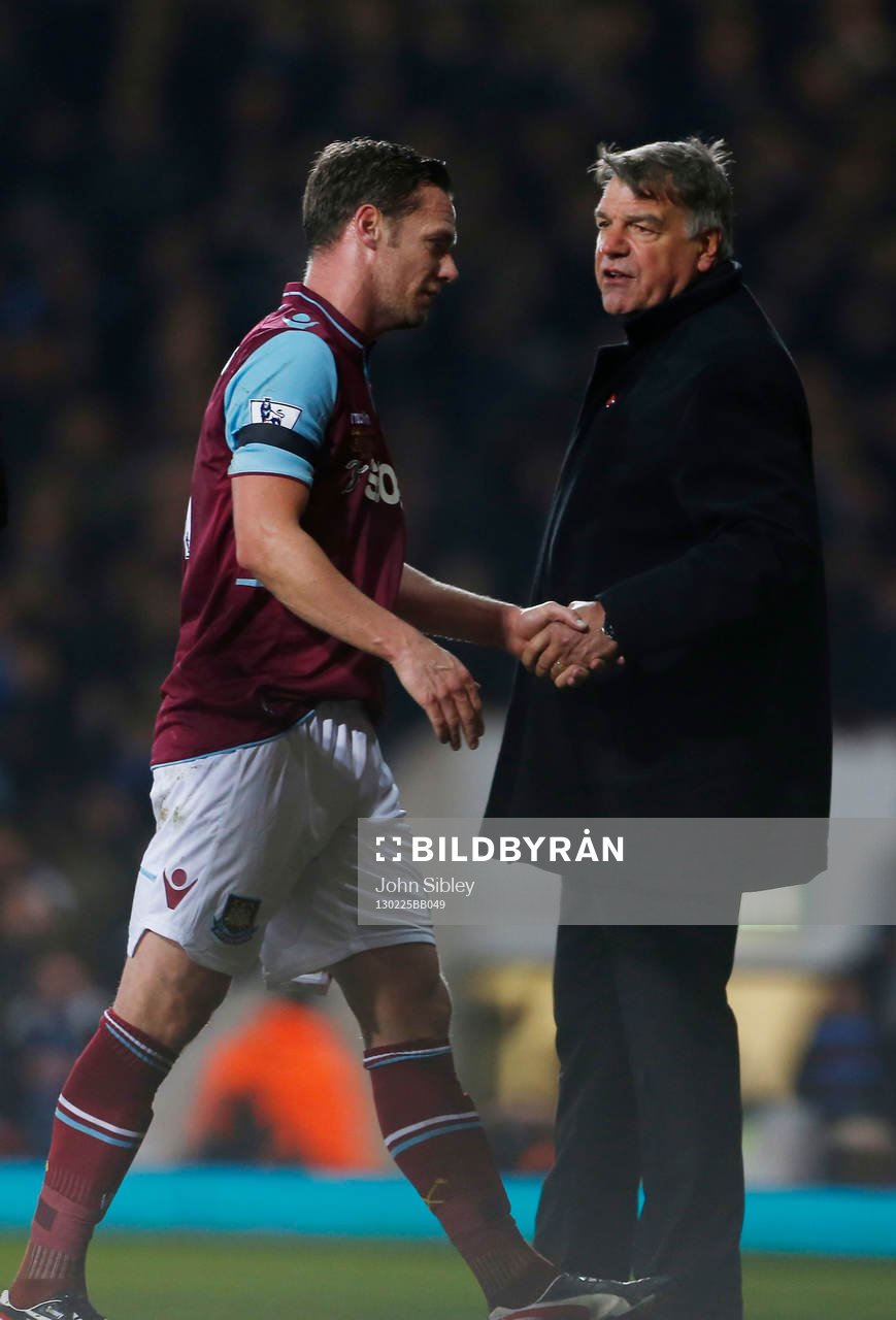 Football - West Ham United v Tottenham Hotspur - Barclays