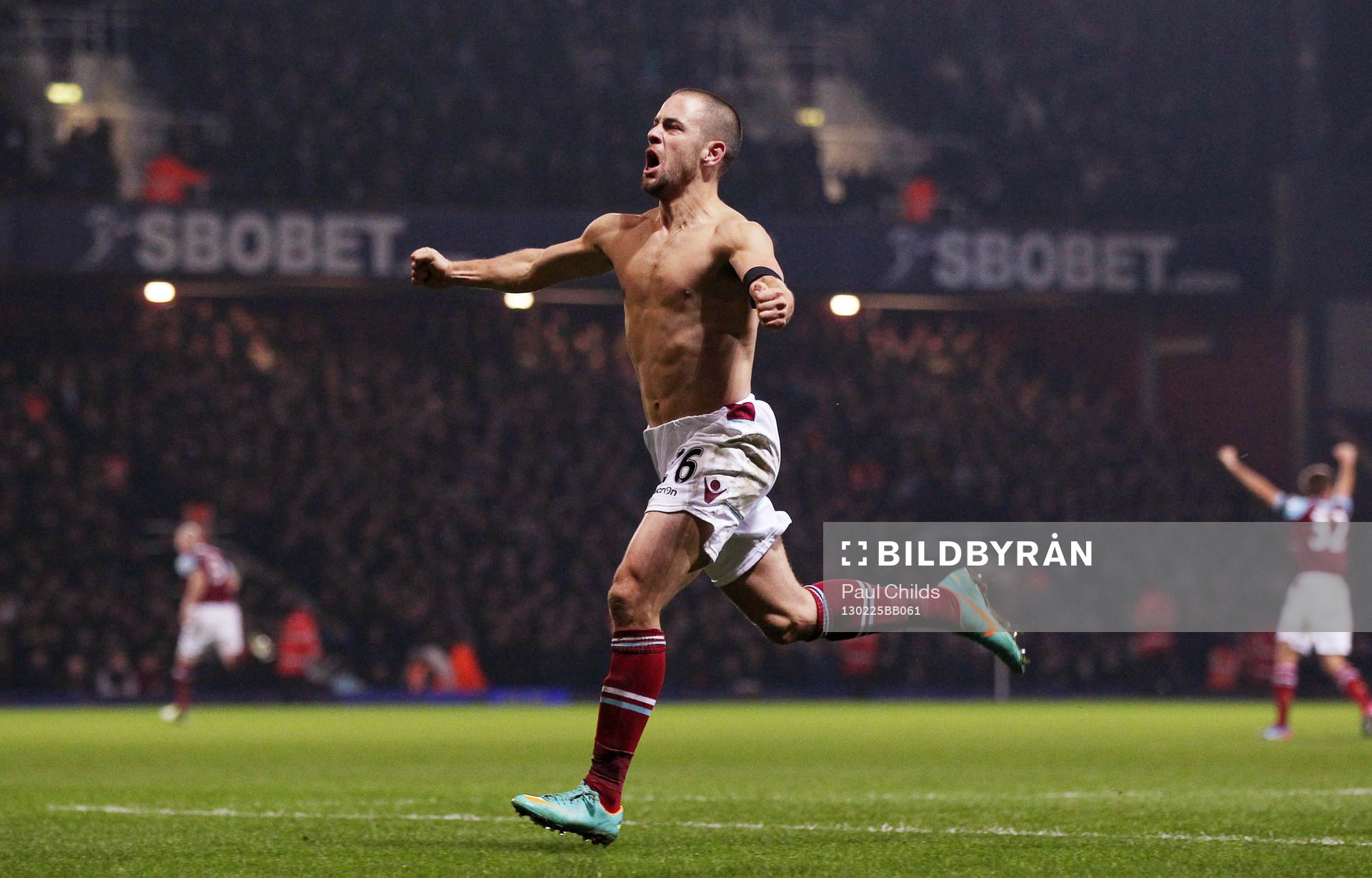Football - West Ham United v Tottenham Hotspur - Barclays