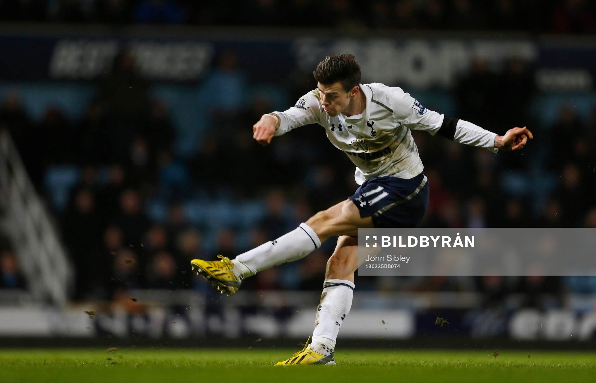 Football - West Ham United v Tottenham Hotspur - Barclays