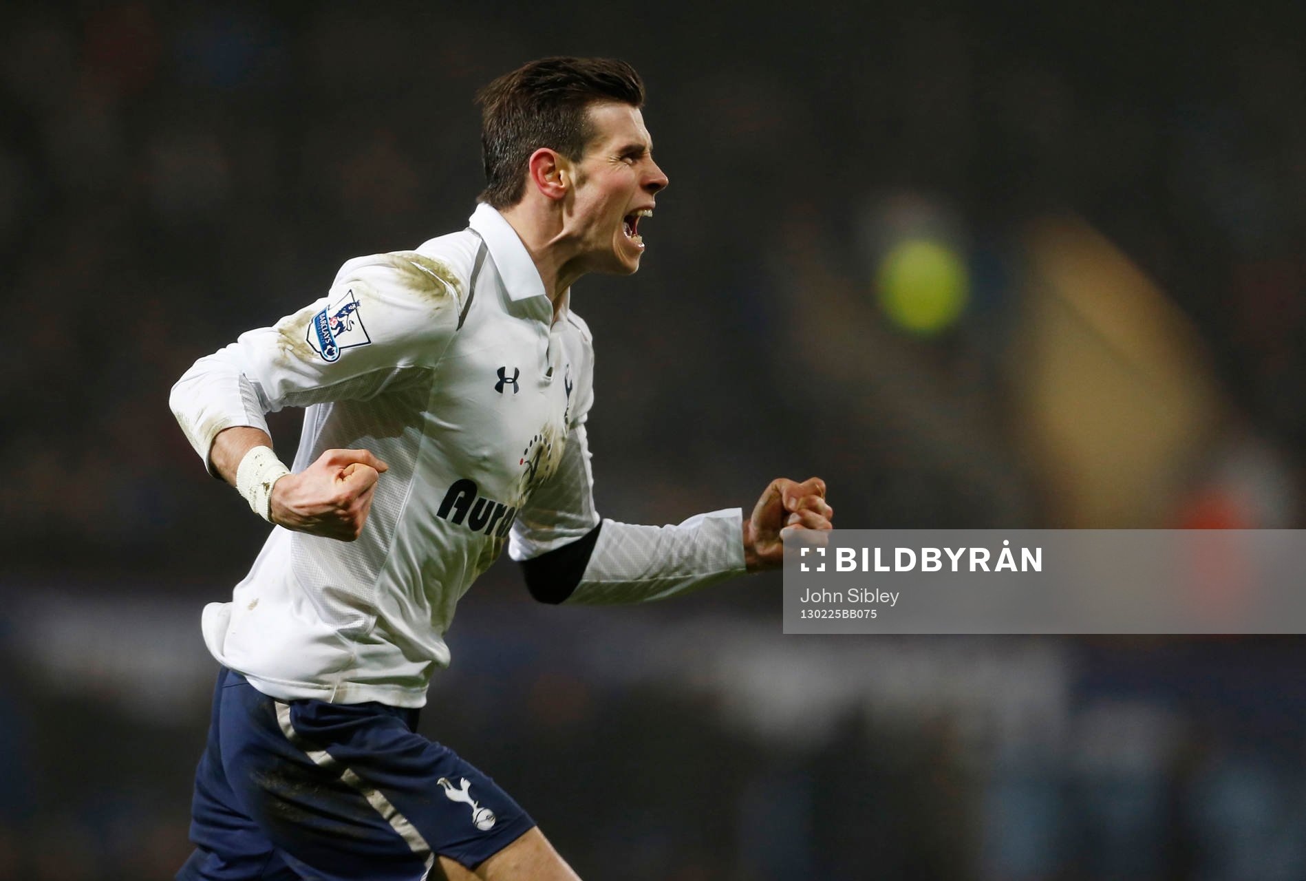 Football - West Ham United v Tottenham Hotspur - Barclays