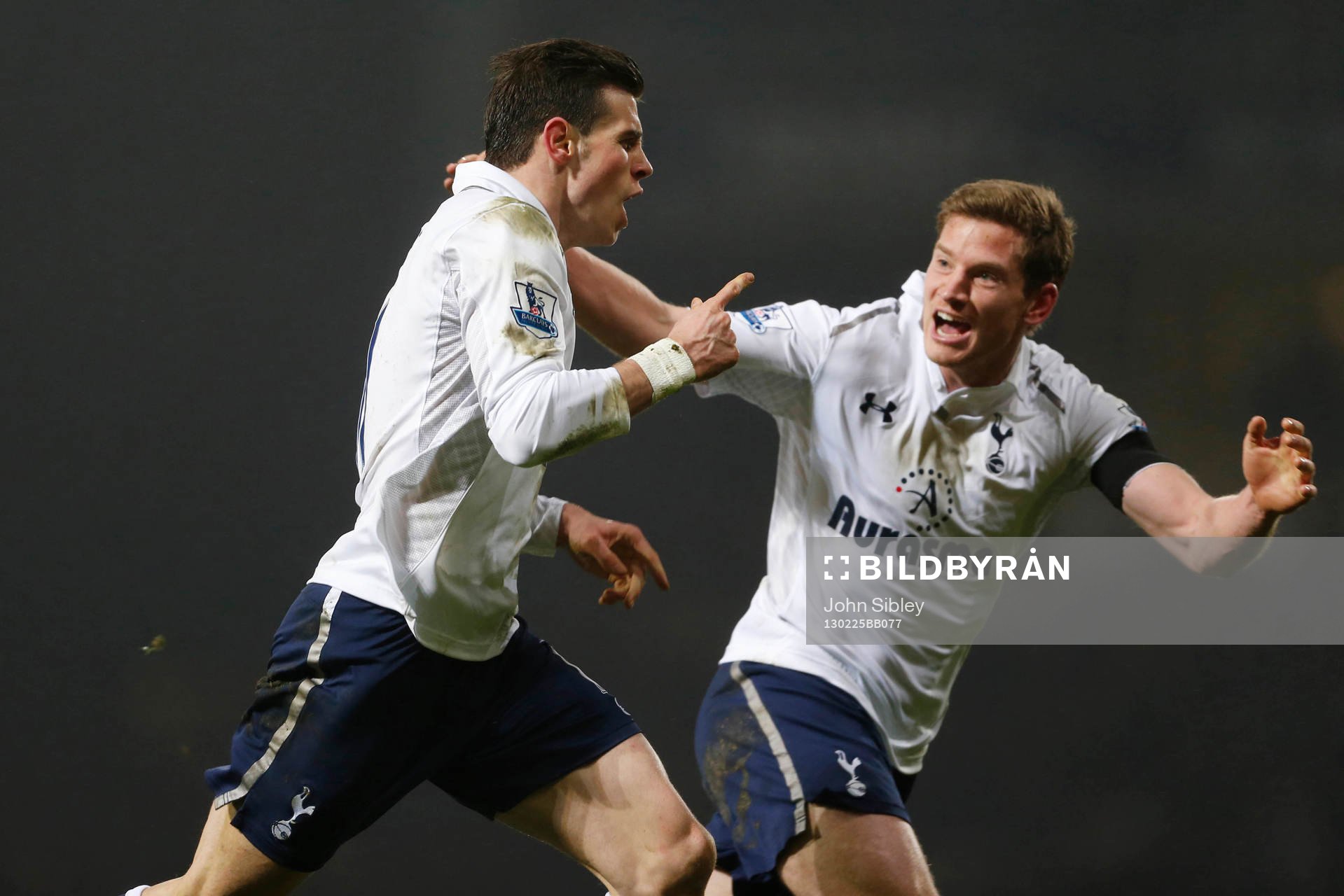 Football - West Ham United v Tottenham Hotspur - Barclays