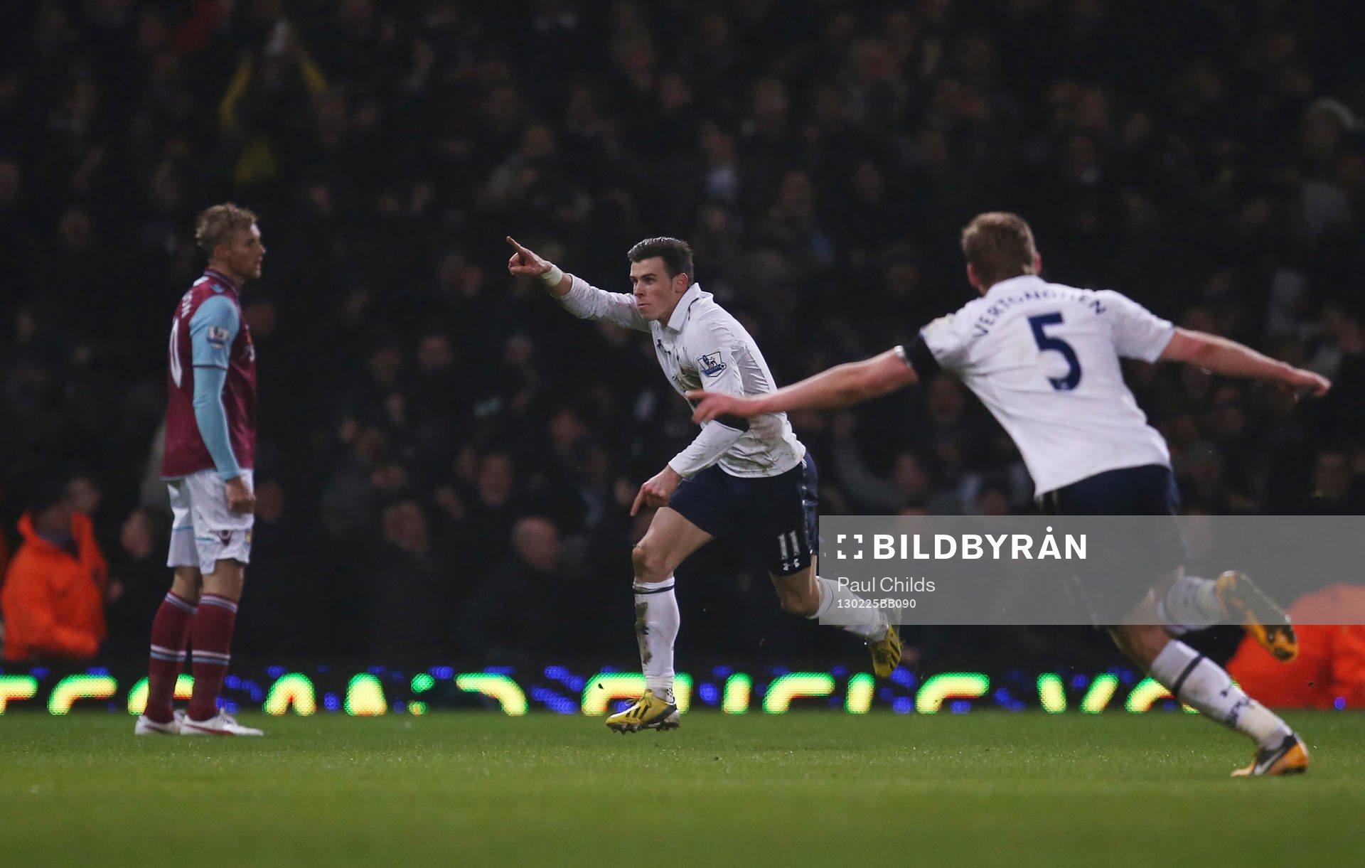 Football - West Ham United v Tottenham Hotspur - Barclays