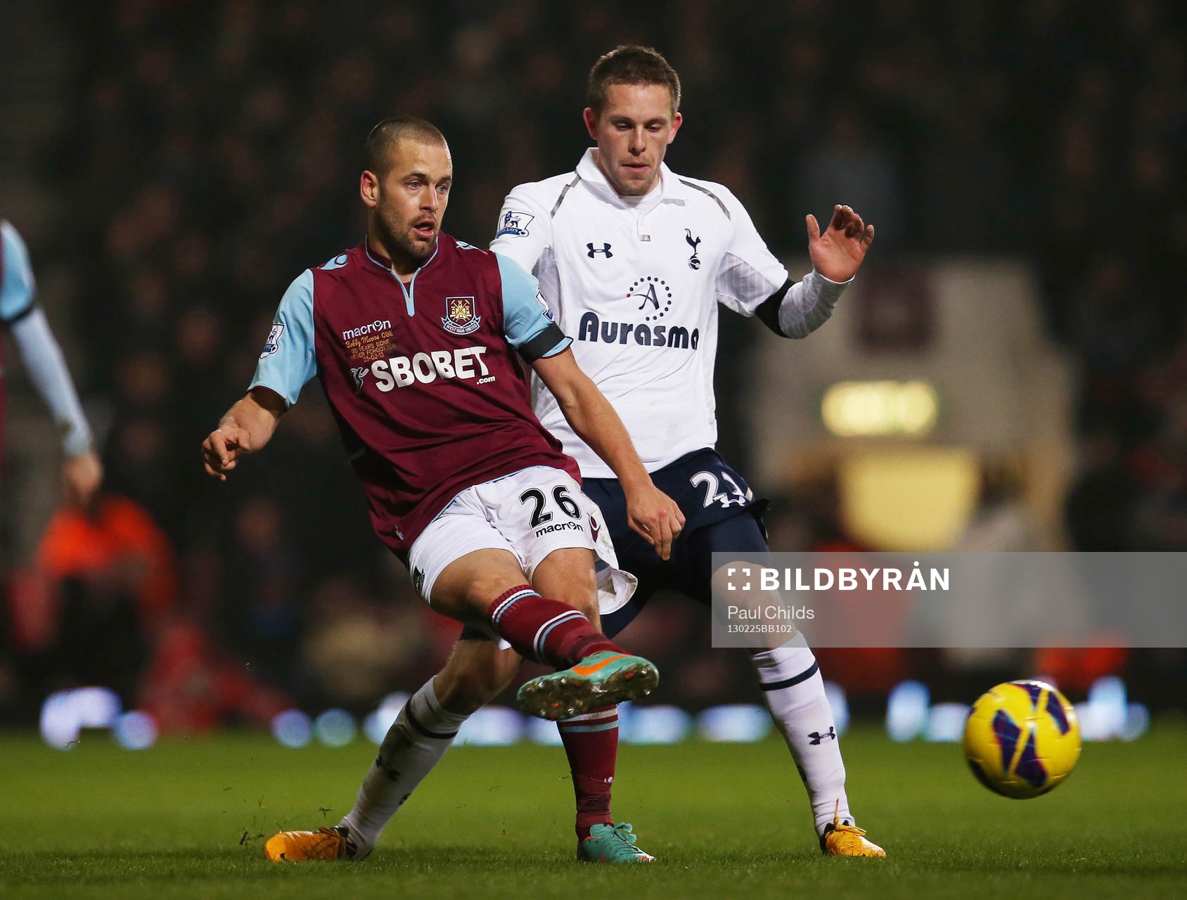 Football - West Ham United v Tottenham Hotspur - Barclays