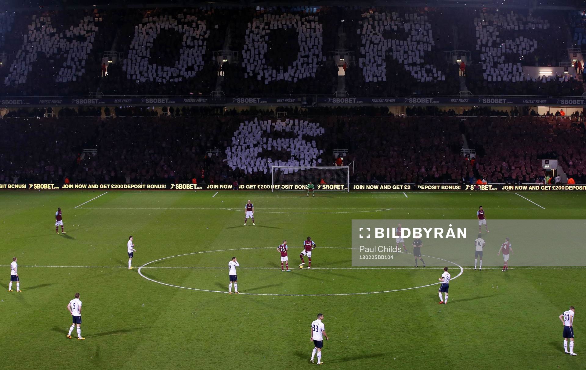 Football - West Ham United v Tottenham Hotspur - Barclays