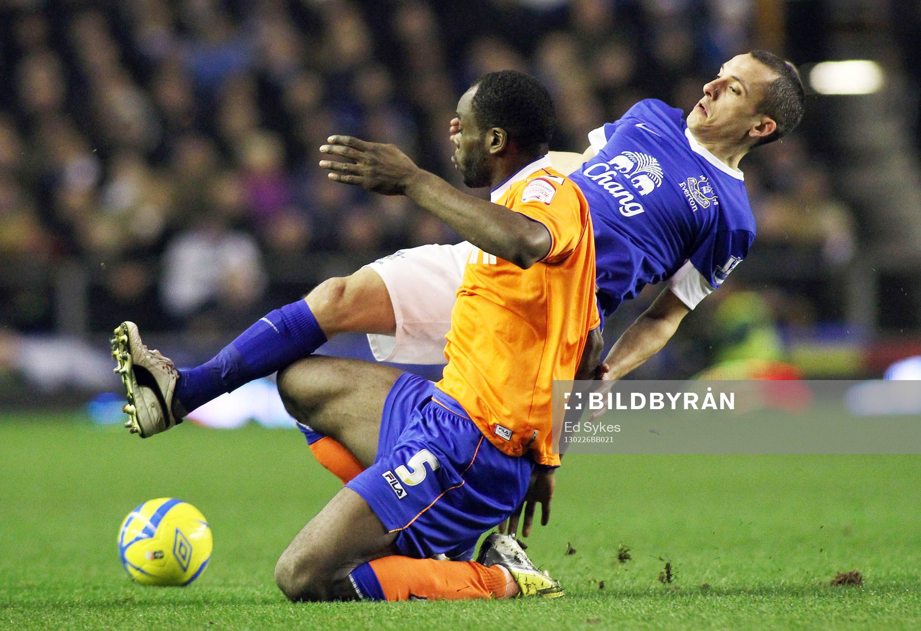 Football - Everton v Oldham Athletic - FA Cup Fifth Round