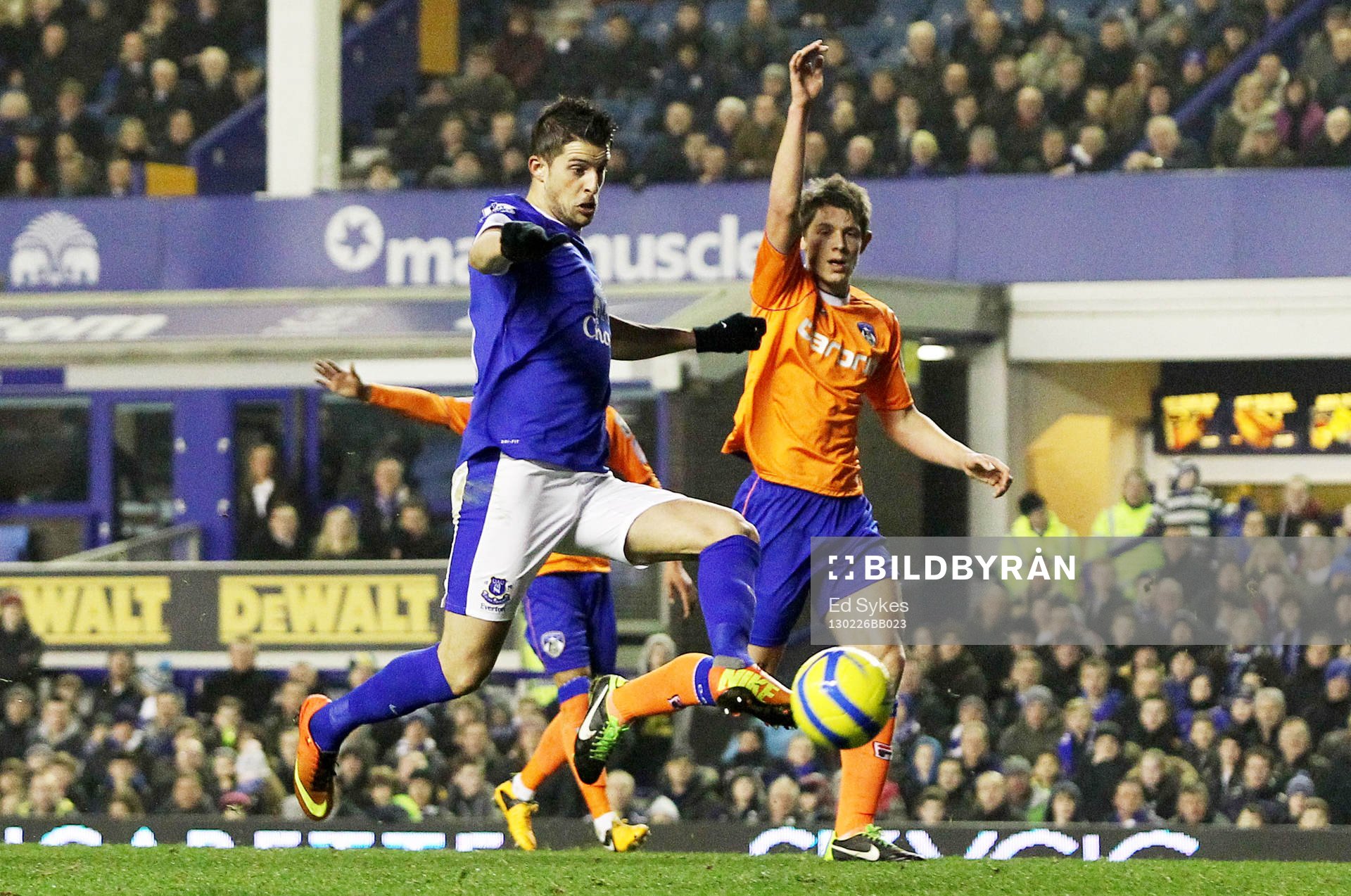 Football - Everton v Oldham Athletic - FA Cup Fifth Round