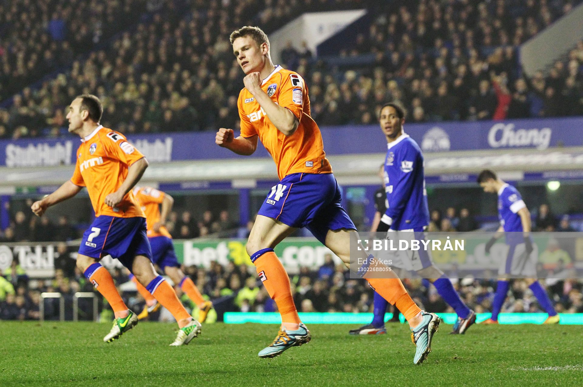 Football - Everton v Oldham Athletic - FA Cup Fifth Round