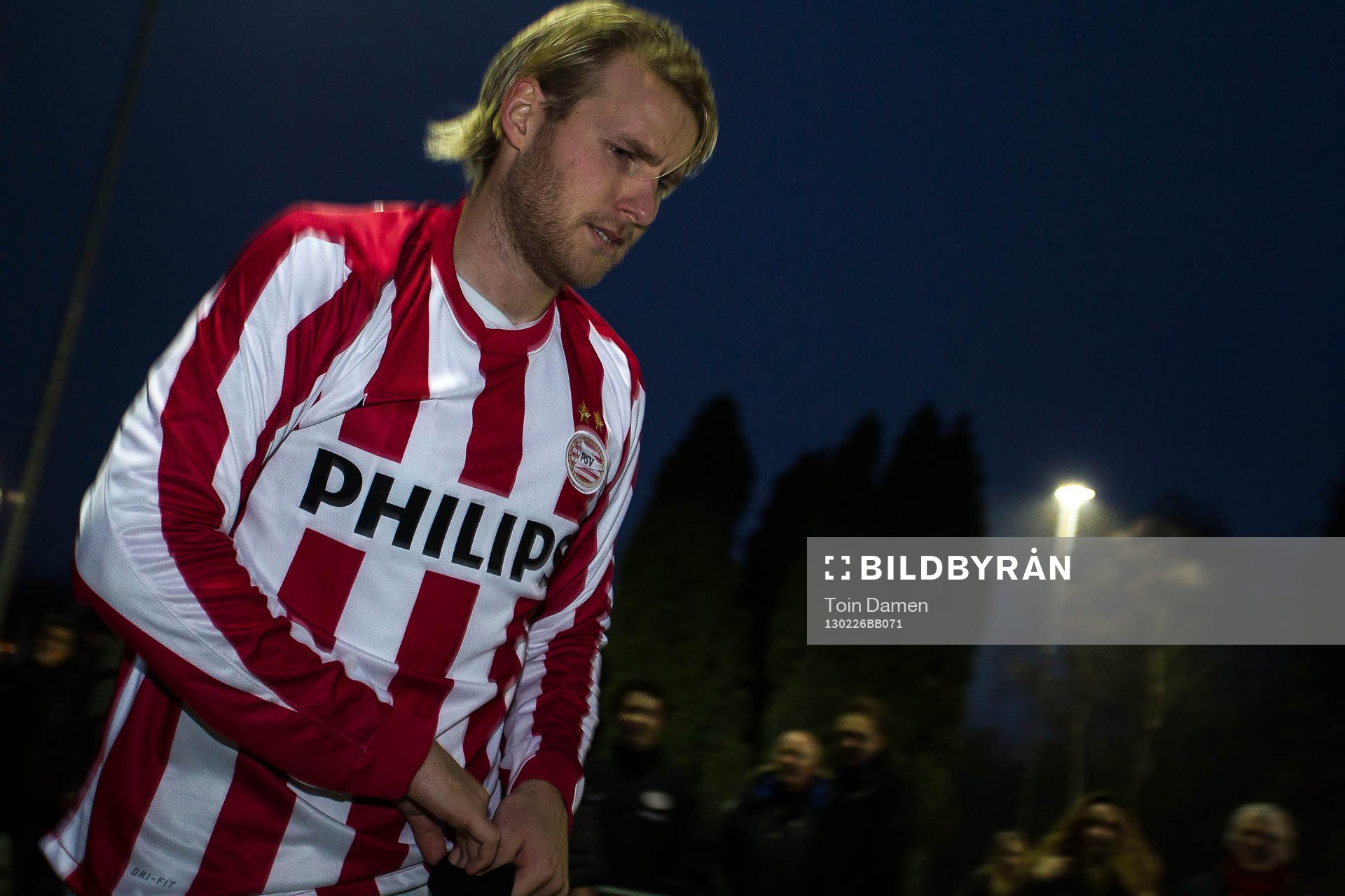 EINDHOVEN - Ola Toivonen speelt met de beloften tegen jong