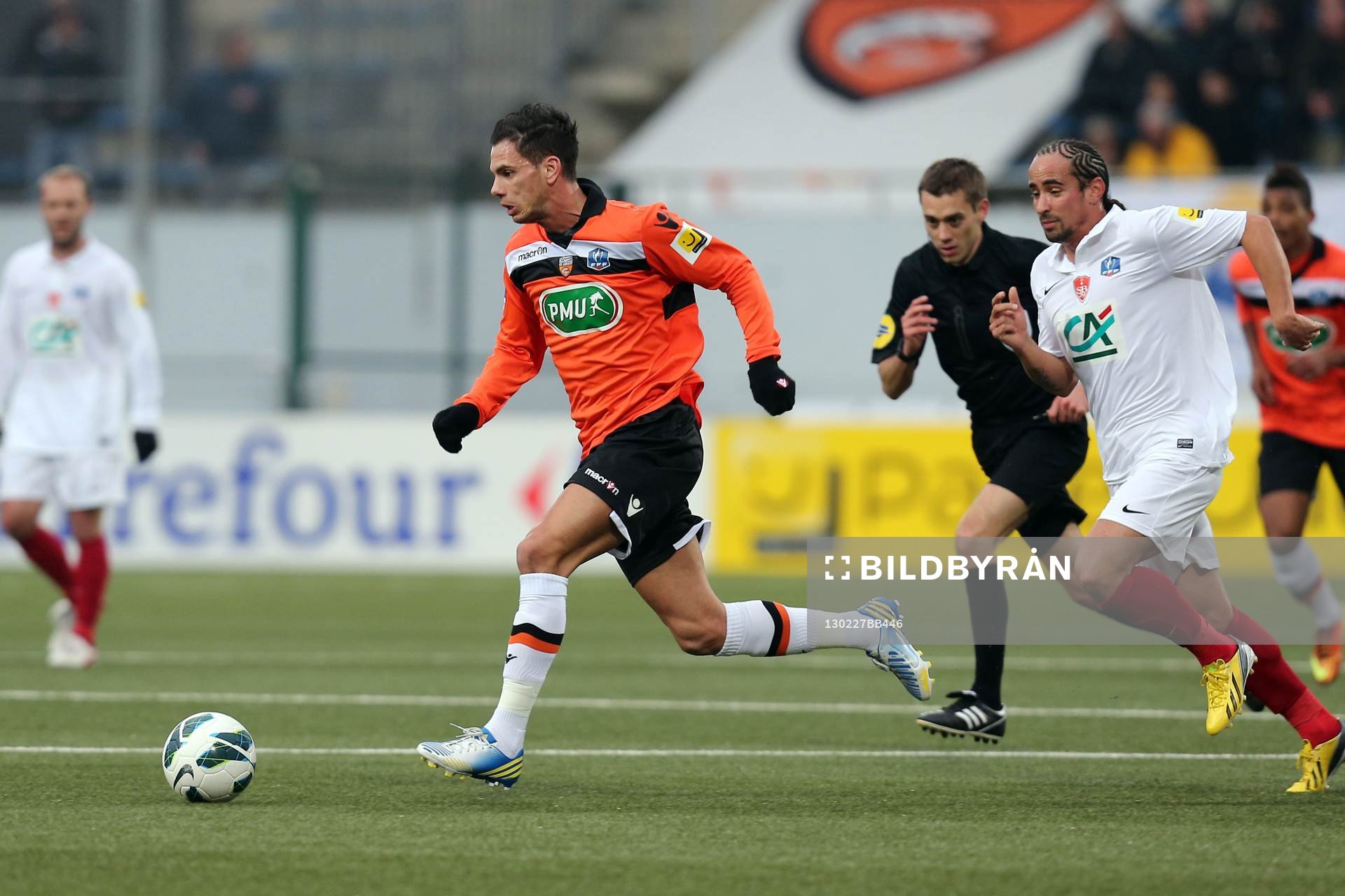 Jeremie ALIADIERE / Bruno GROUGI - 27.02.2013 - Lorient /