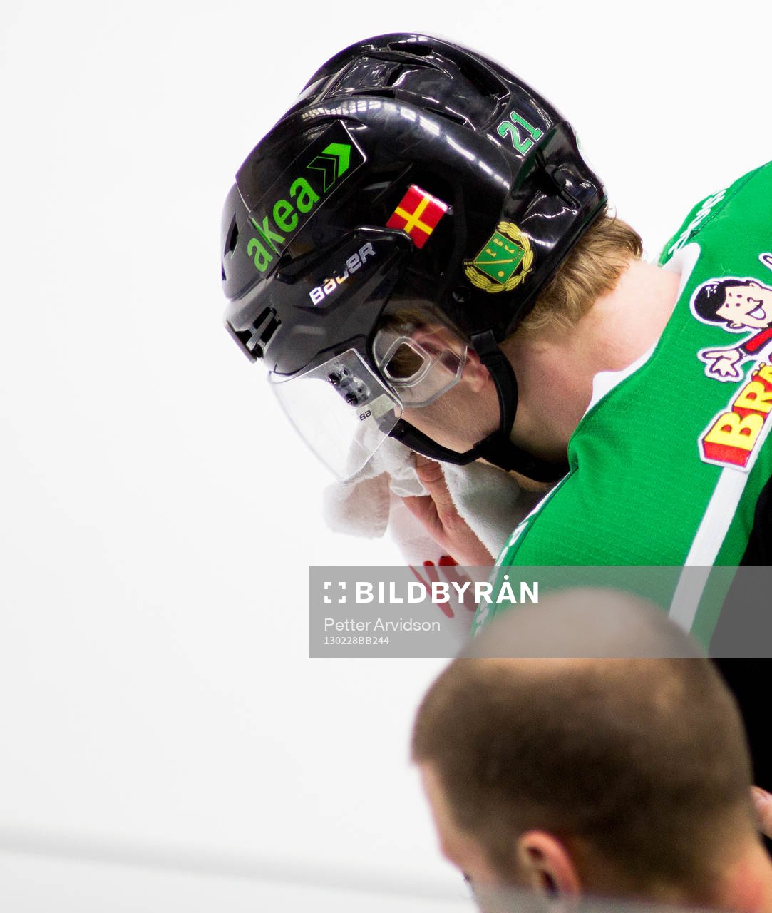Ted Brithén, Rögle, skadar sig i ansiktet