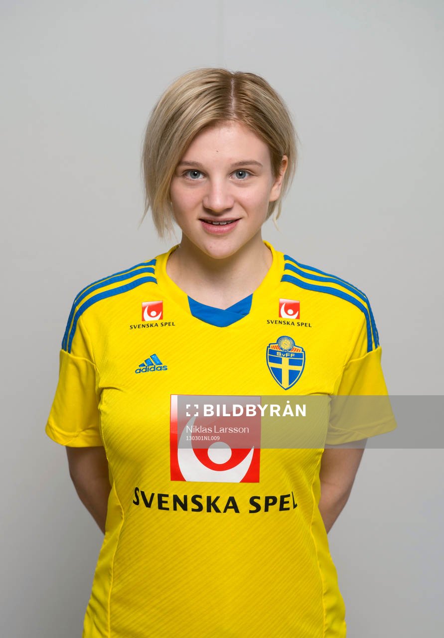 Fotboll, Sverige, dam, F16, Porträtt: Signe Dahlström, Sverige.