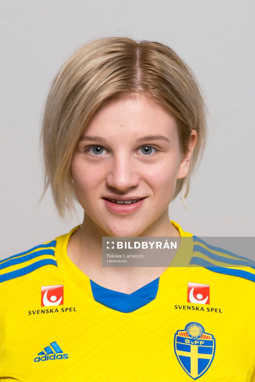 Fotboll, Sverige, dam, F16, Porträtt: Signe Dahlström, Sverige.