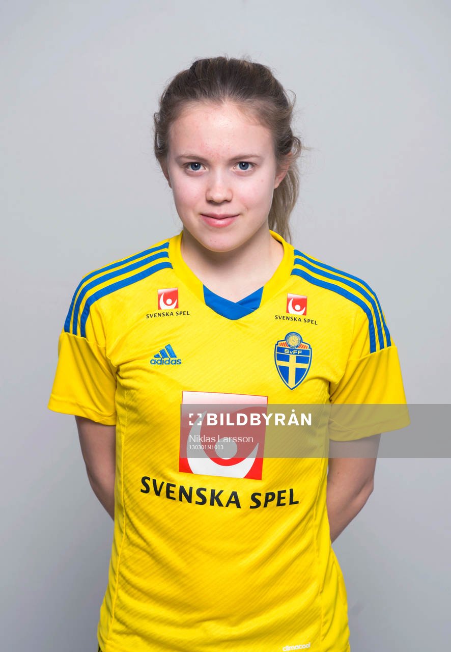 Alicia Larsson-Vahlberg, Sverige