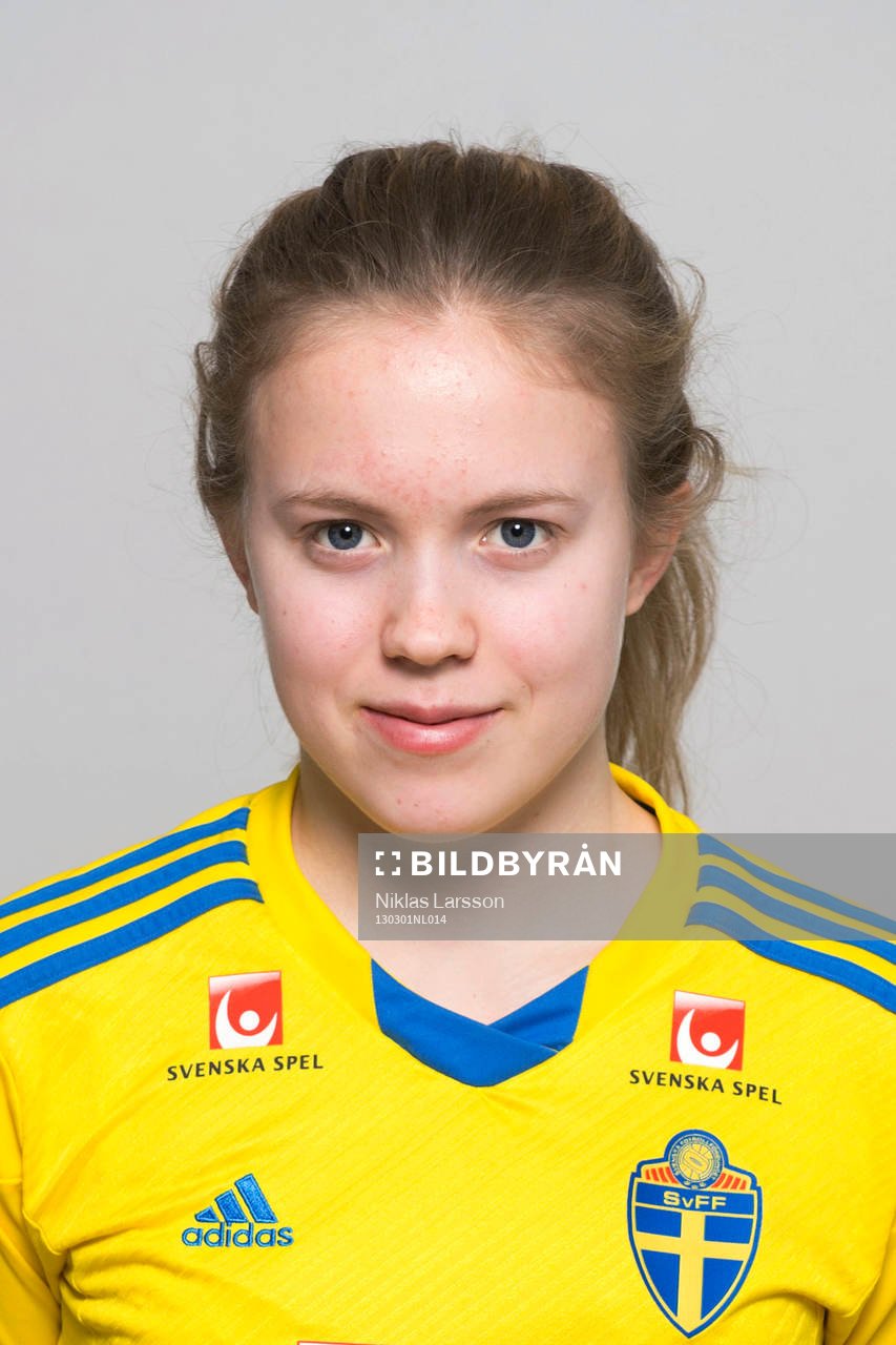 Alicia Larsson-Vahlberg, Sverige
