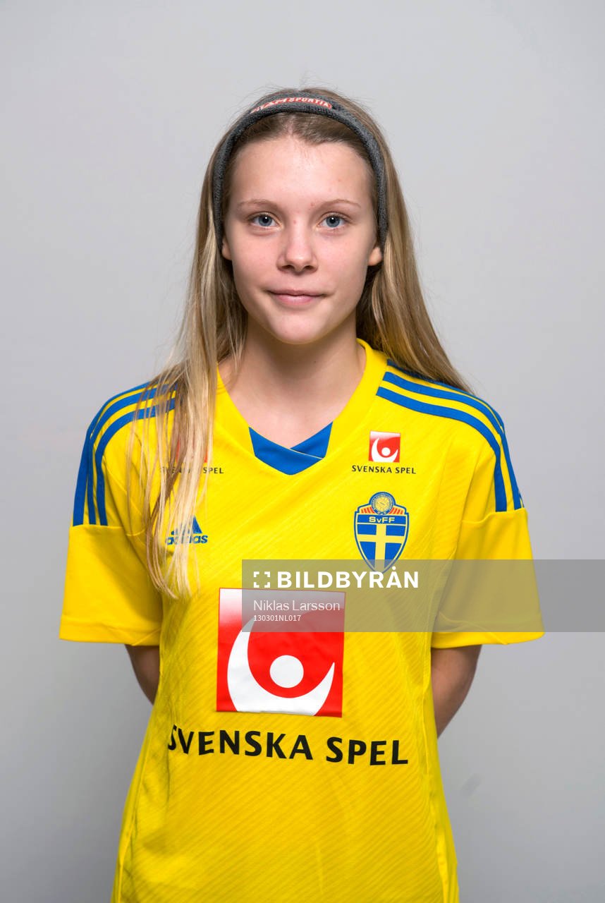 Fotboll, Sverige, dam, F16, Porträtt: Ronja Fröberg, Sverige.
