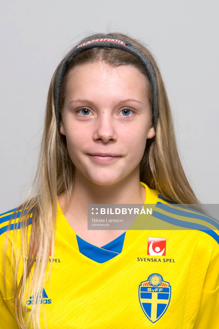 Fotboll, Sverige, dam, F16, Porträtt: Ronja Fröberg, Sverige.