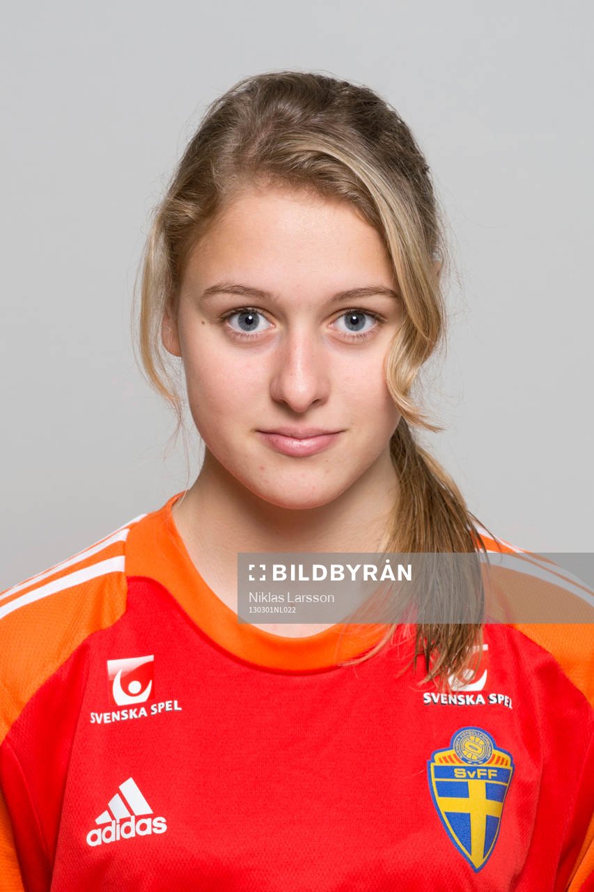 Petra Kümin, Sverige