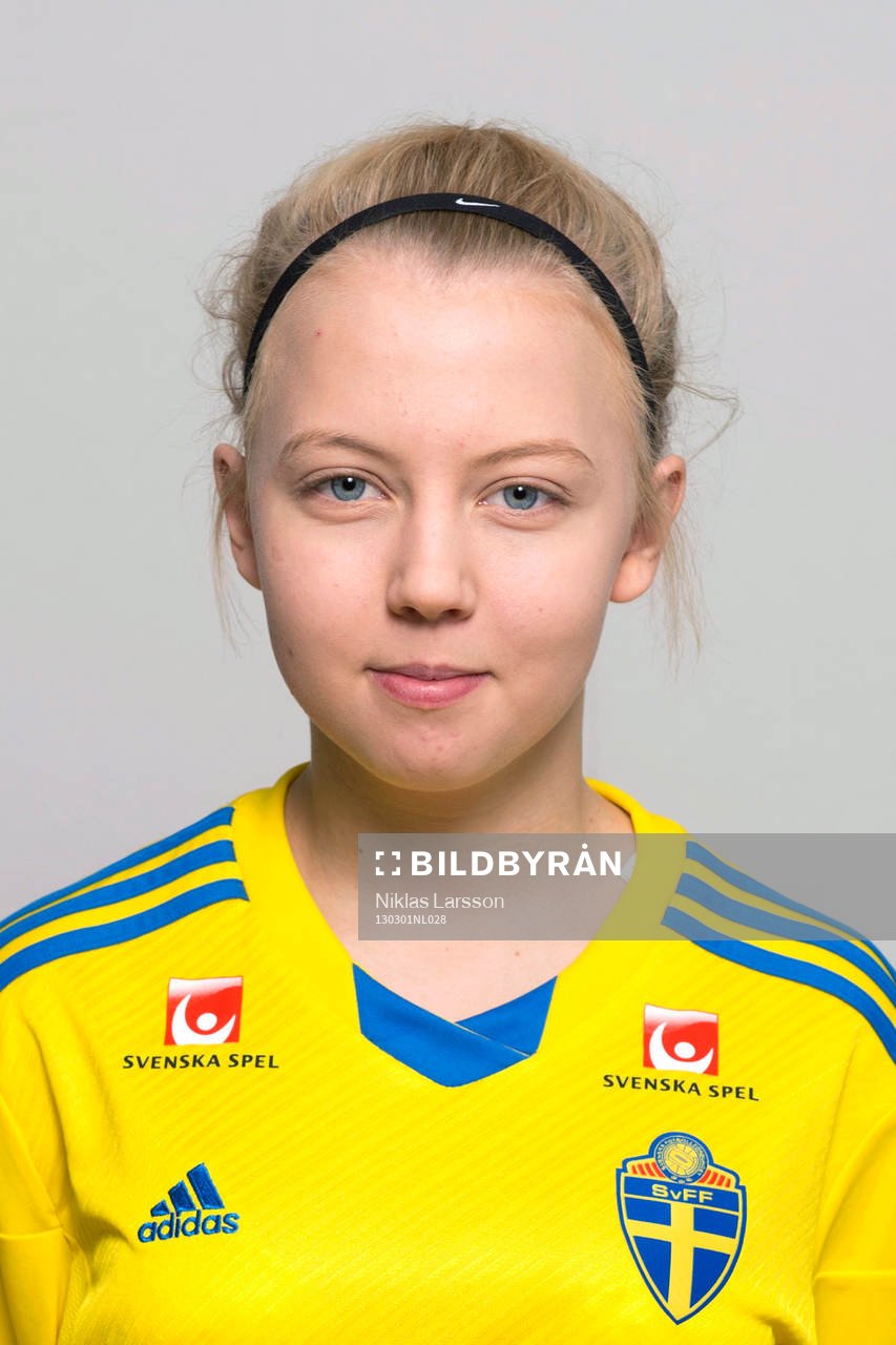 Nathalie Persson, Sverige
