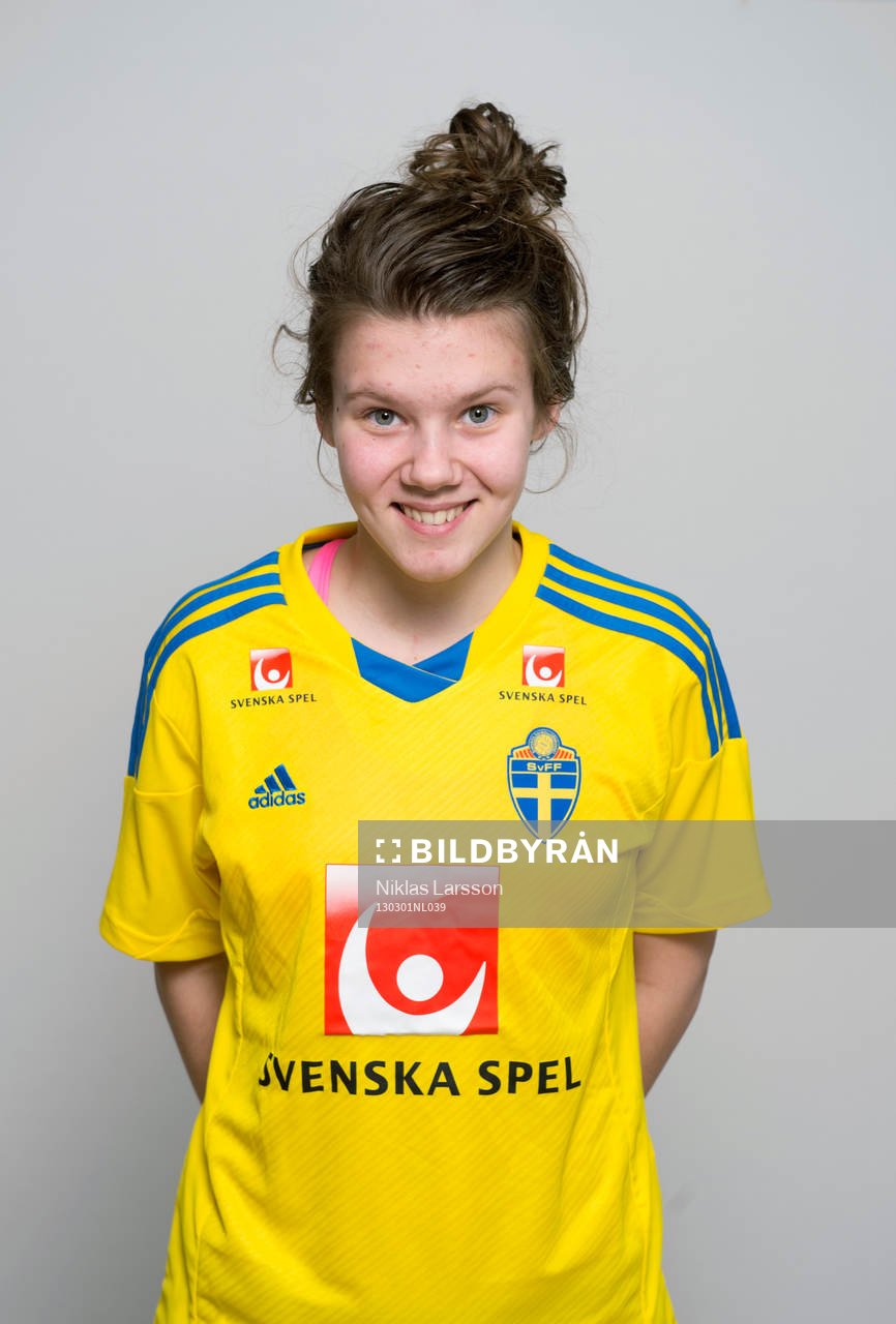 Fotboll, Sverige, dam, F16, Porträtt: Moa Karlström, Sverige.