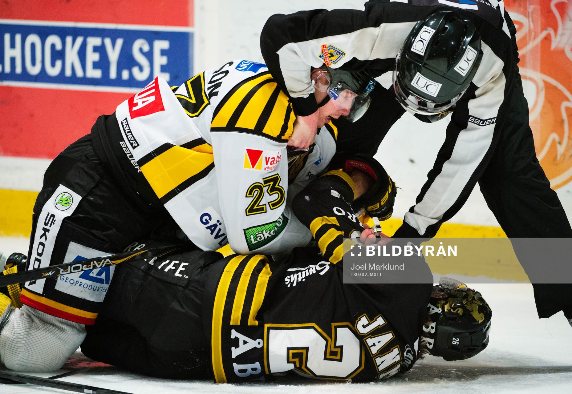 Robin Jacobsson, Brynäs, i bråk med Mattias