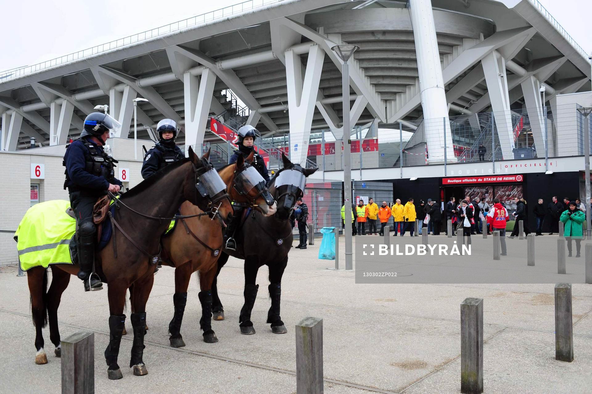 Securitie autour du stade - 02.03.2013 - Reims / PSG - 27e