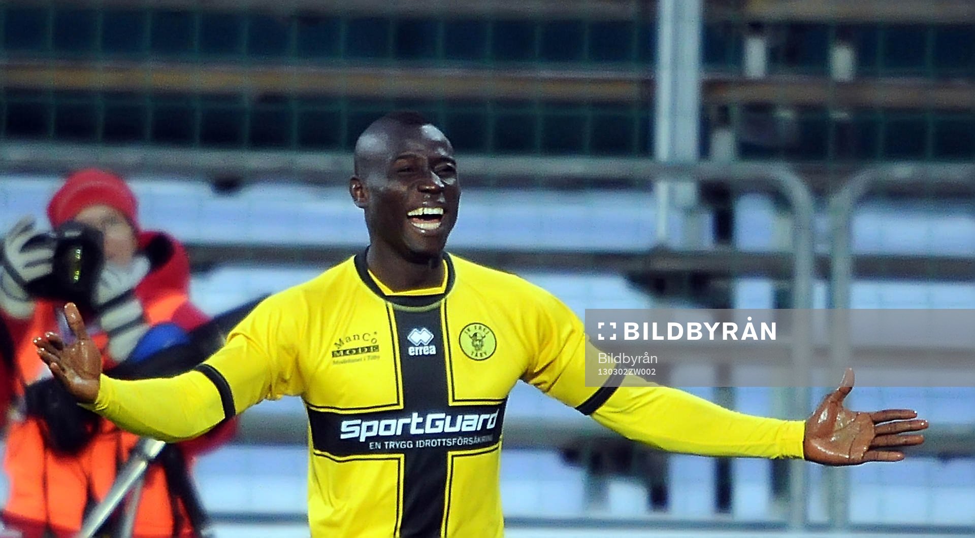 2-1 jubel mål av Alhaji Kamara i Frej