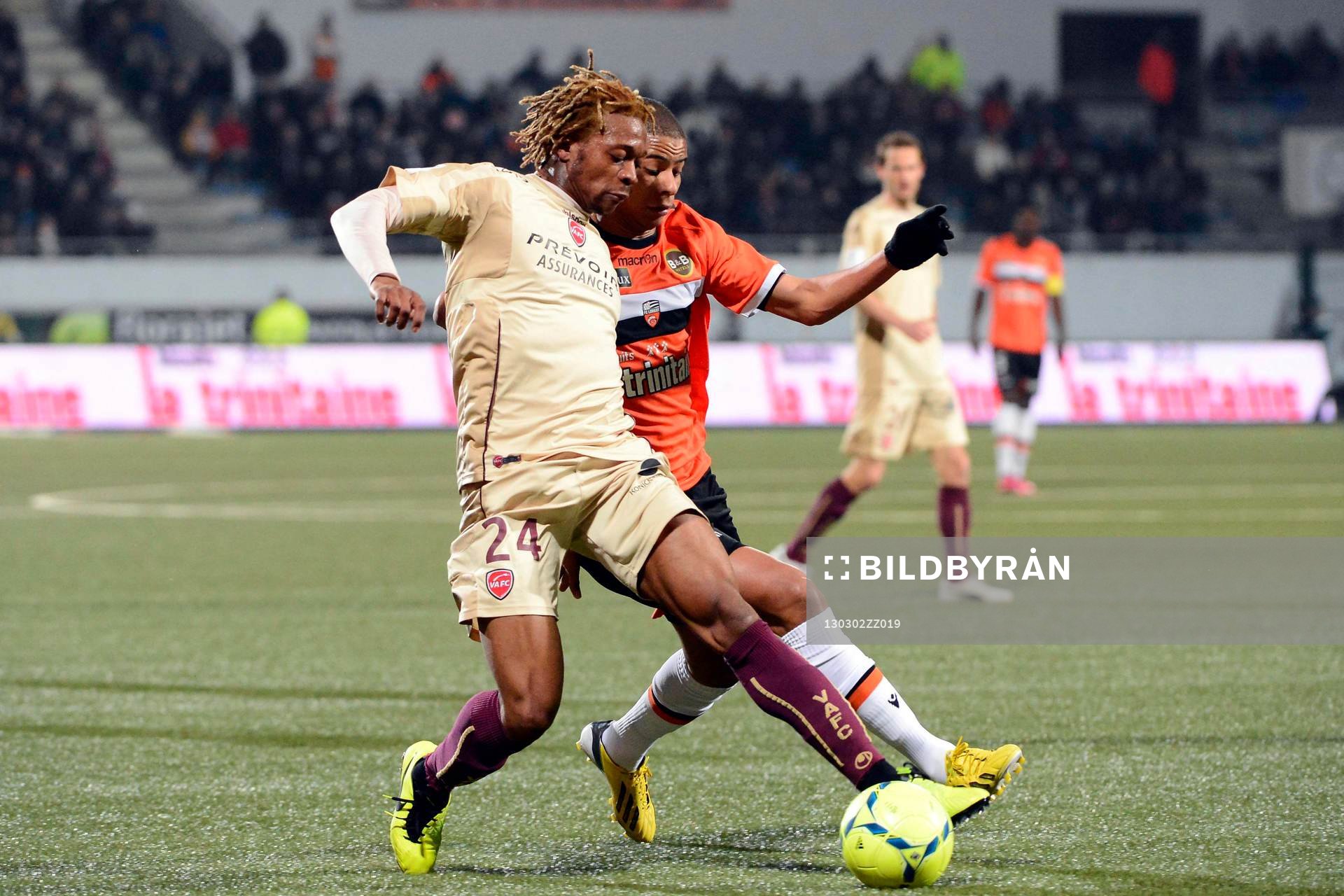 Kevin MONNET PAQUET / Gaetan BONG - 02.03.2013 - Lorient /