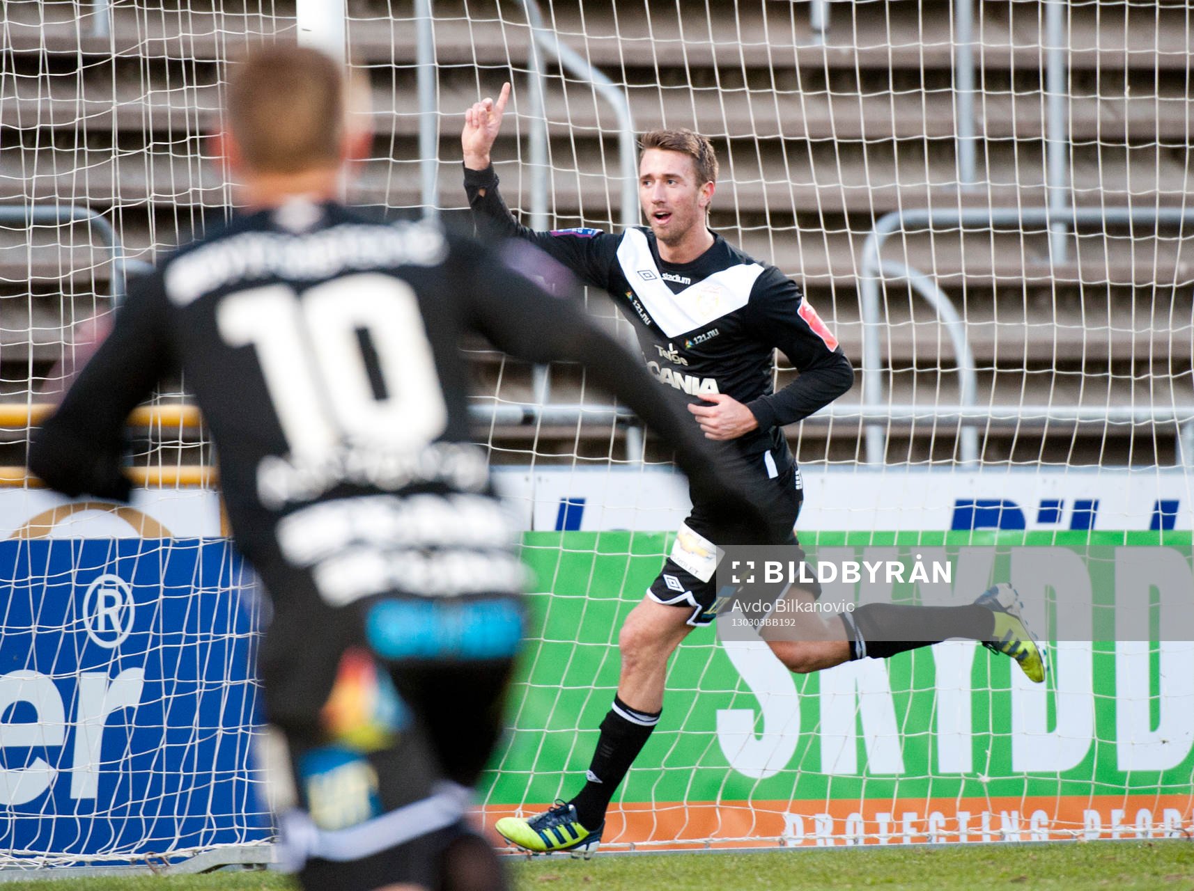 Philip Hellquist, jubel, Assyriska