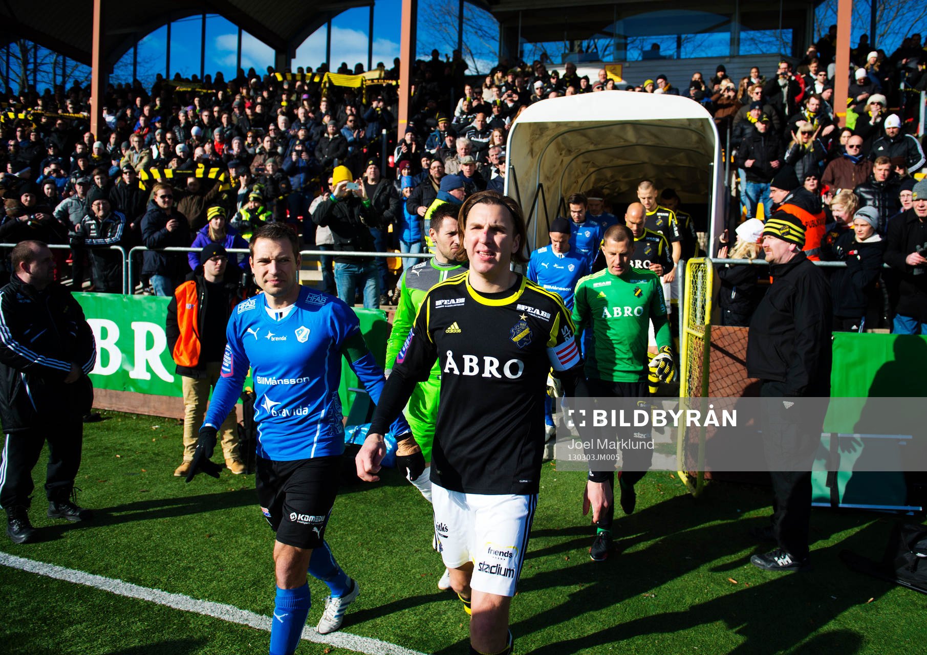 Stefan Selakovic, Halmstad, och Nils-Eric Johansson, AIK,