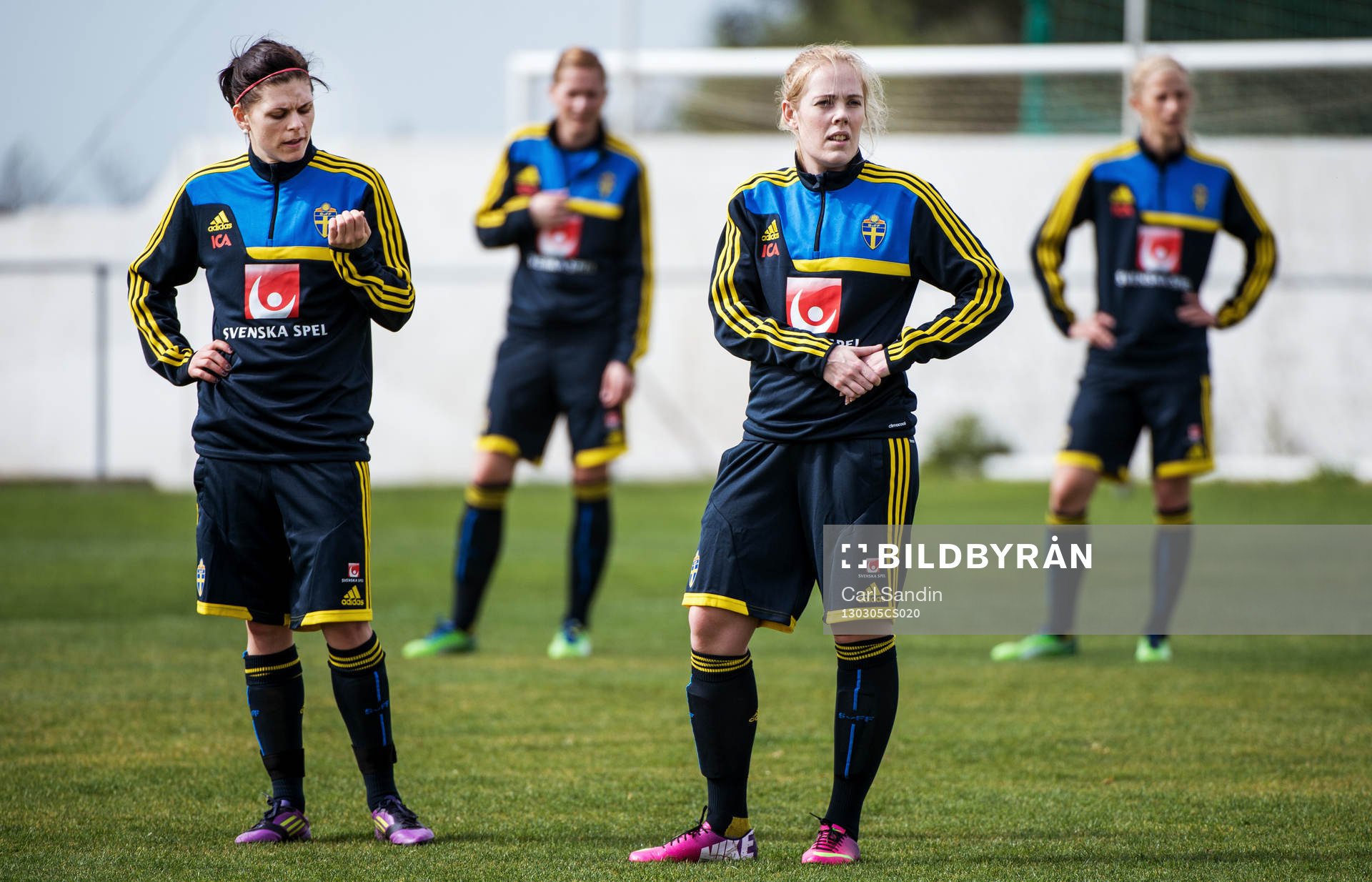 Susanne Moberg och Carina Holmberg, Sverige
