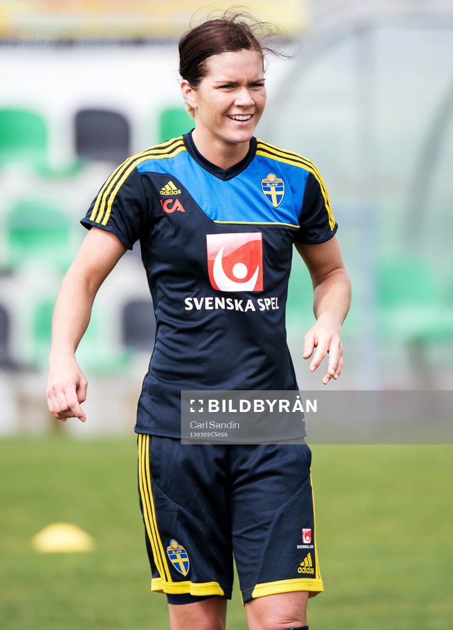 Hanna Folkesson, Sverige