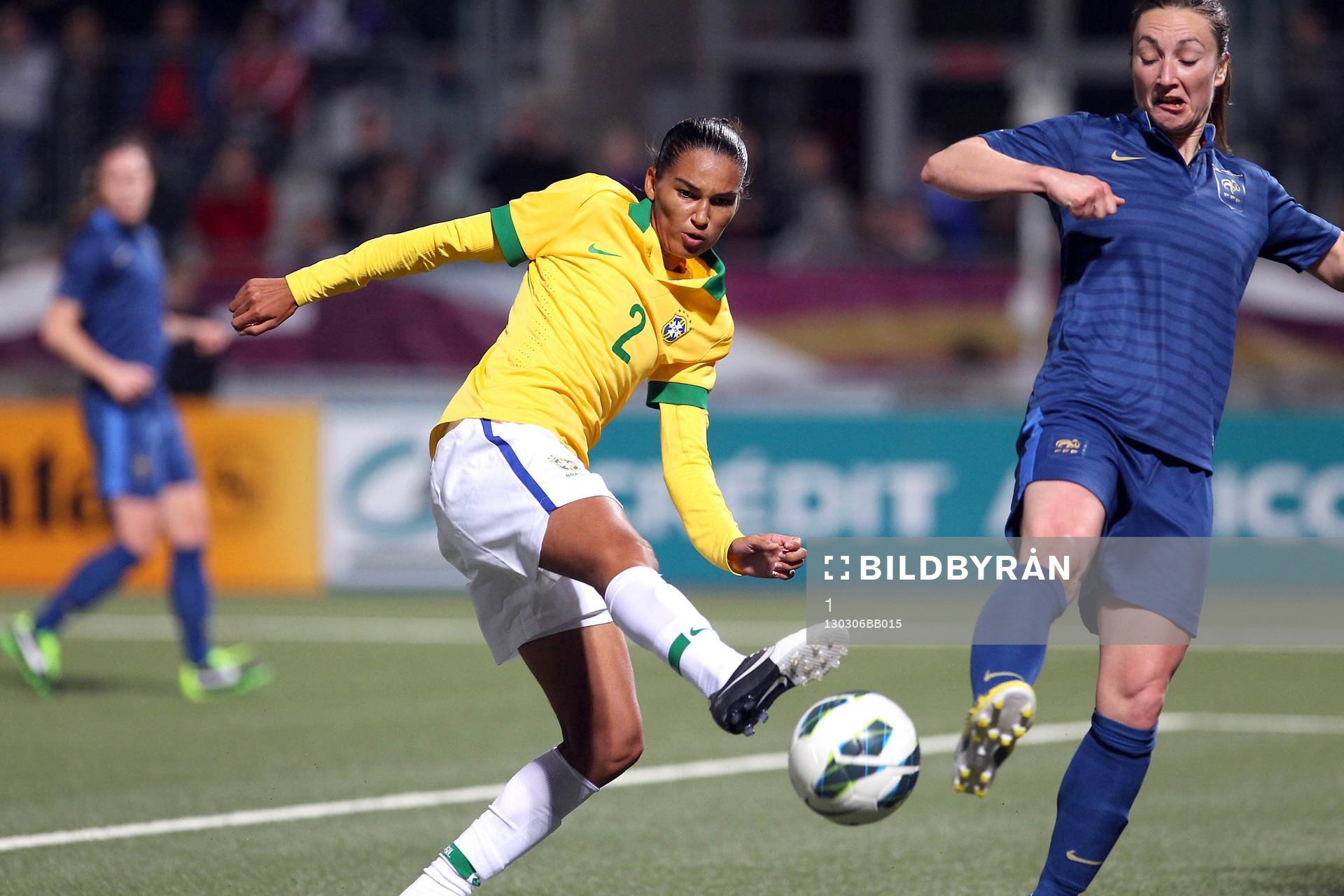 Poliana MEDEIROS - 05.03.2013 - France / Bresil - Feminines