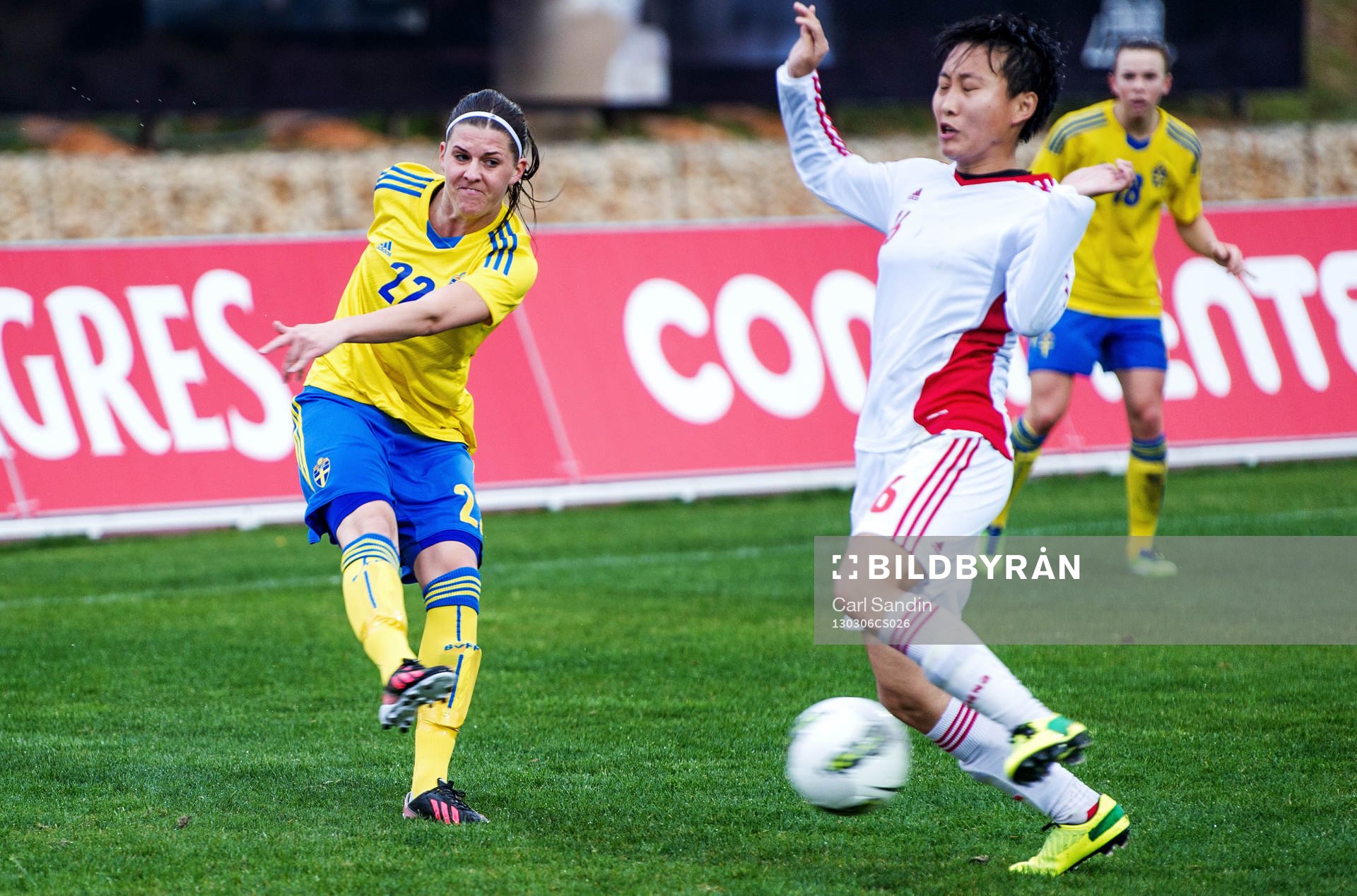 Olivia Schough, Sverige, debuterar i landslaget