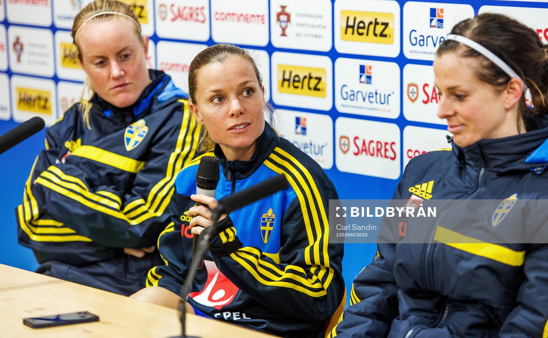 Kristin Hammarström, målvakt, Sara Thunebro och Lotta