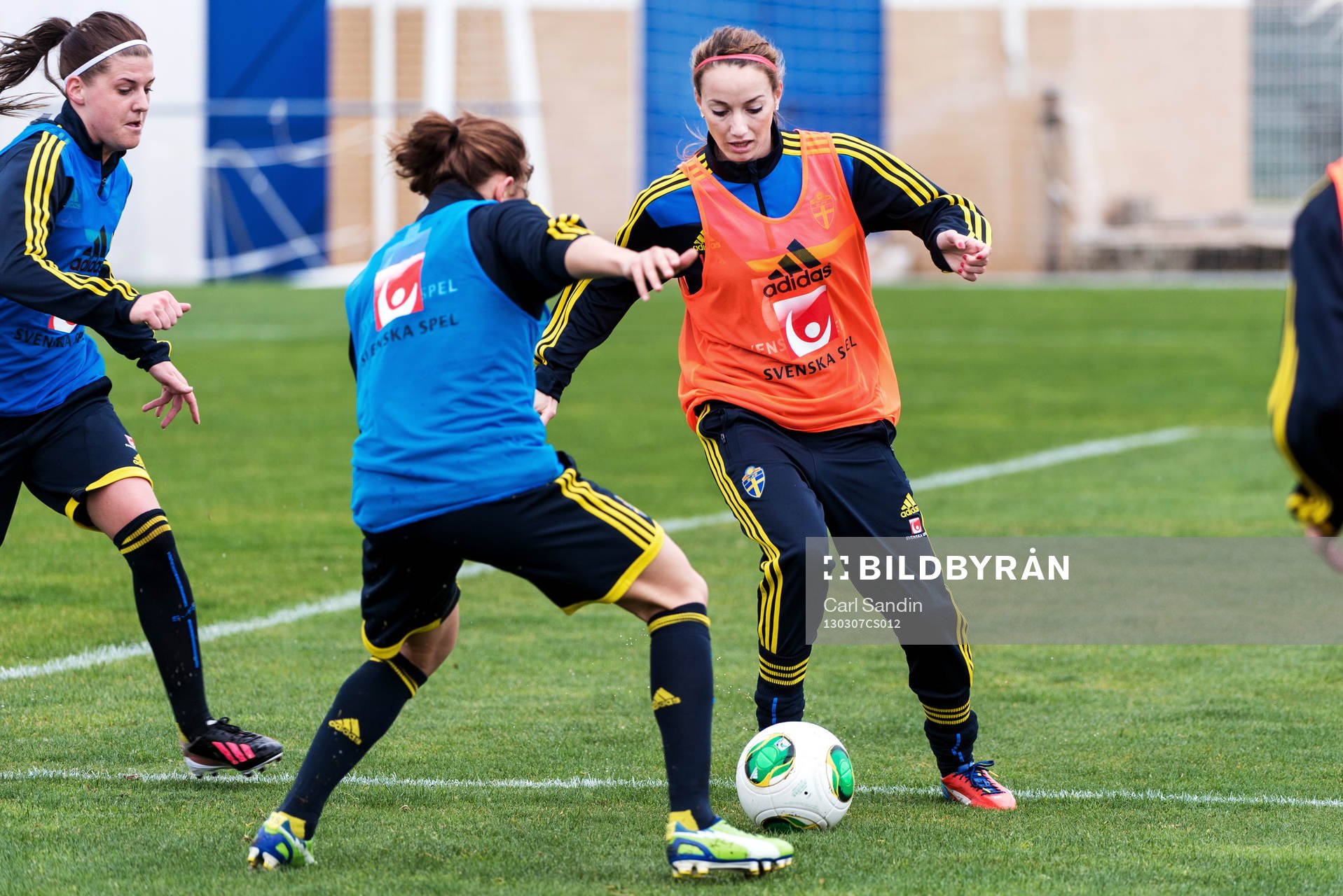 Kosovare Asllani, Sverige