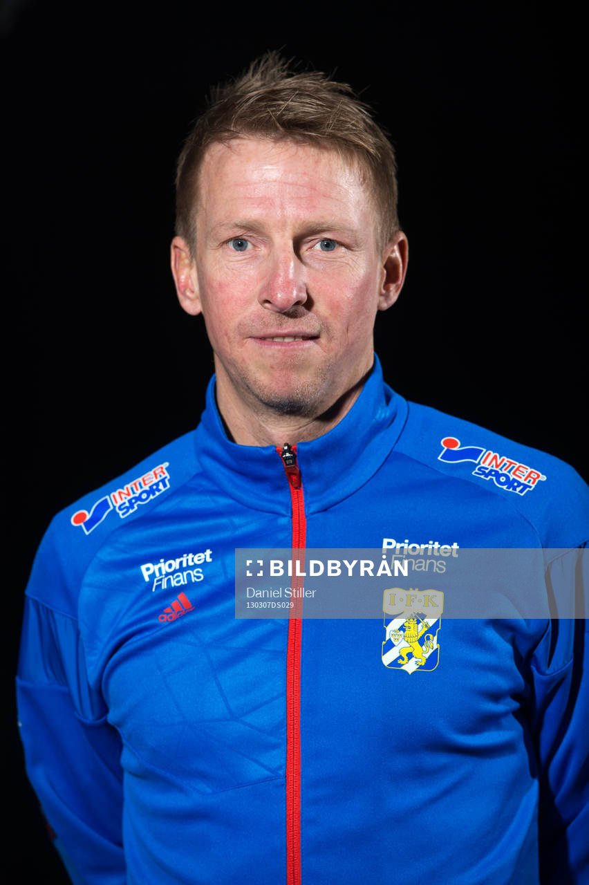 Fredrik Larsson, Sjukgymnast
