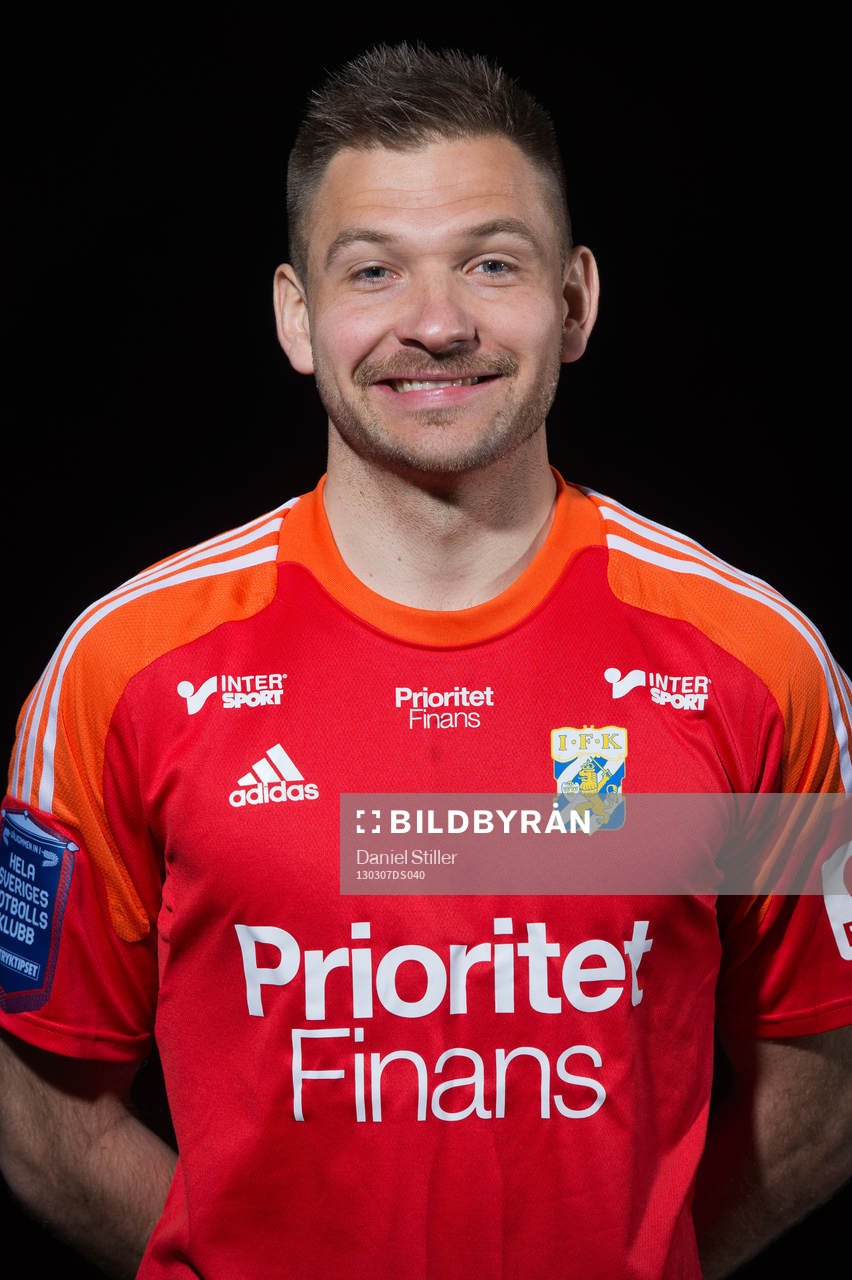 John Alvbåge, målvakt