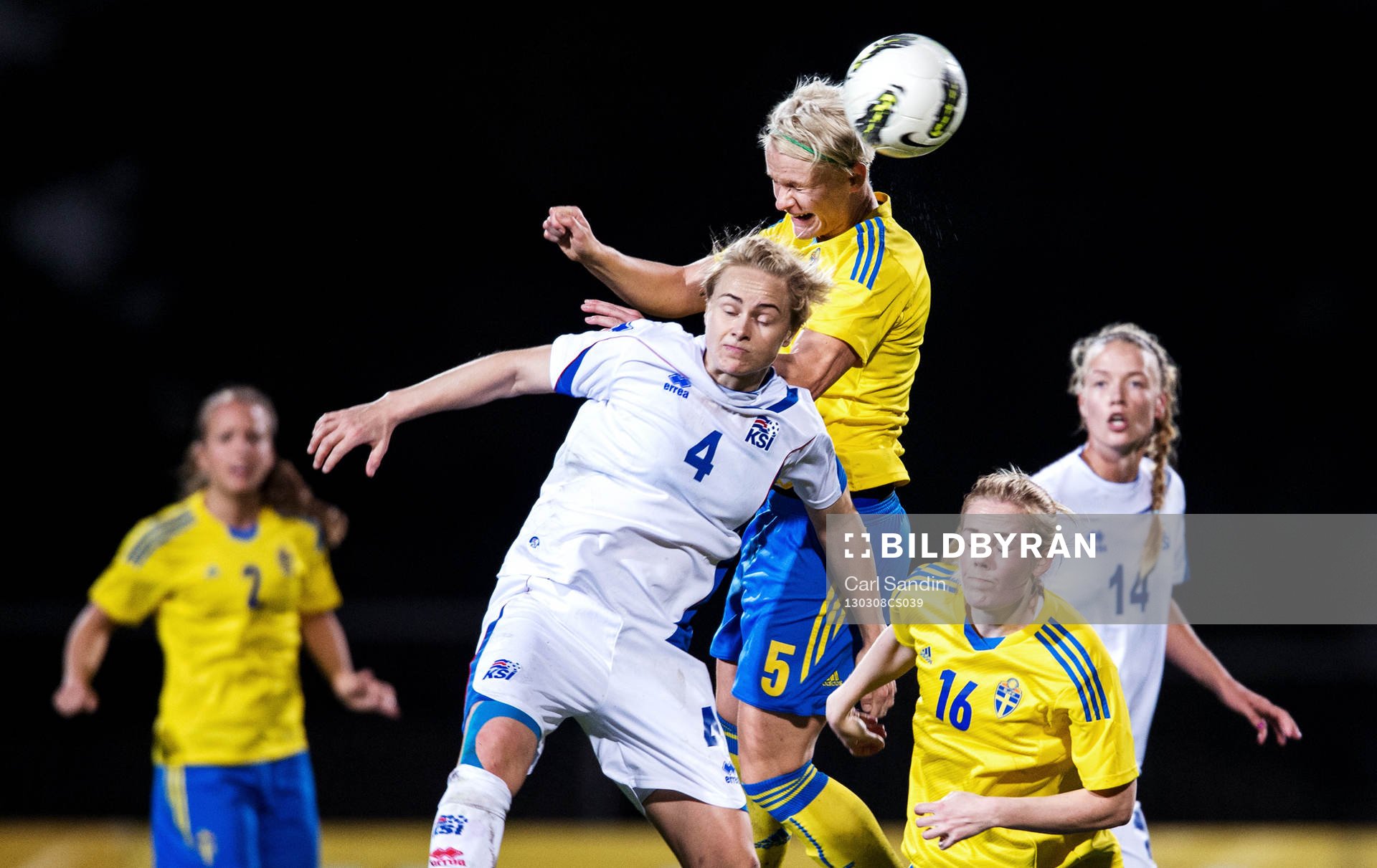Nilla Fischer, Sverige, i nickduell med Edda Gardarsdottir,
